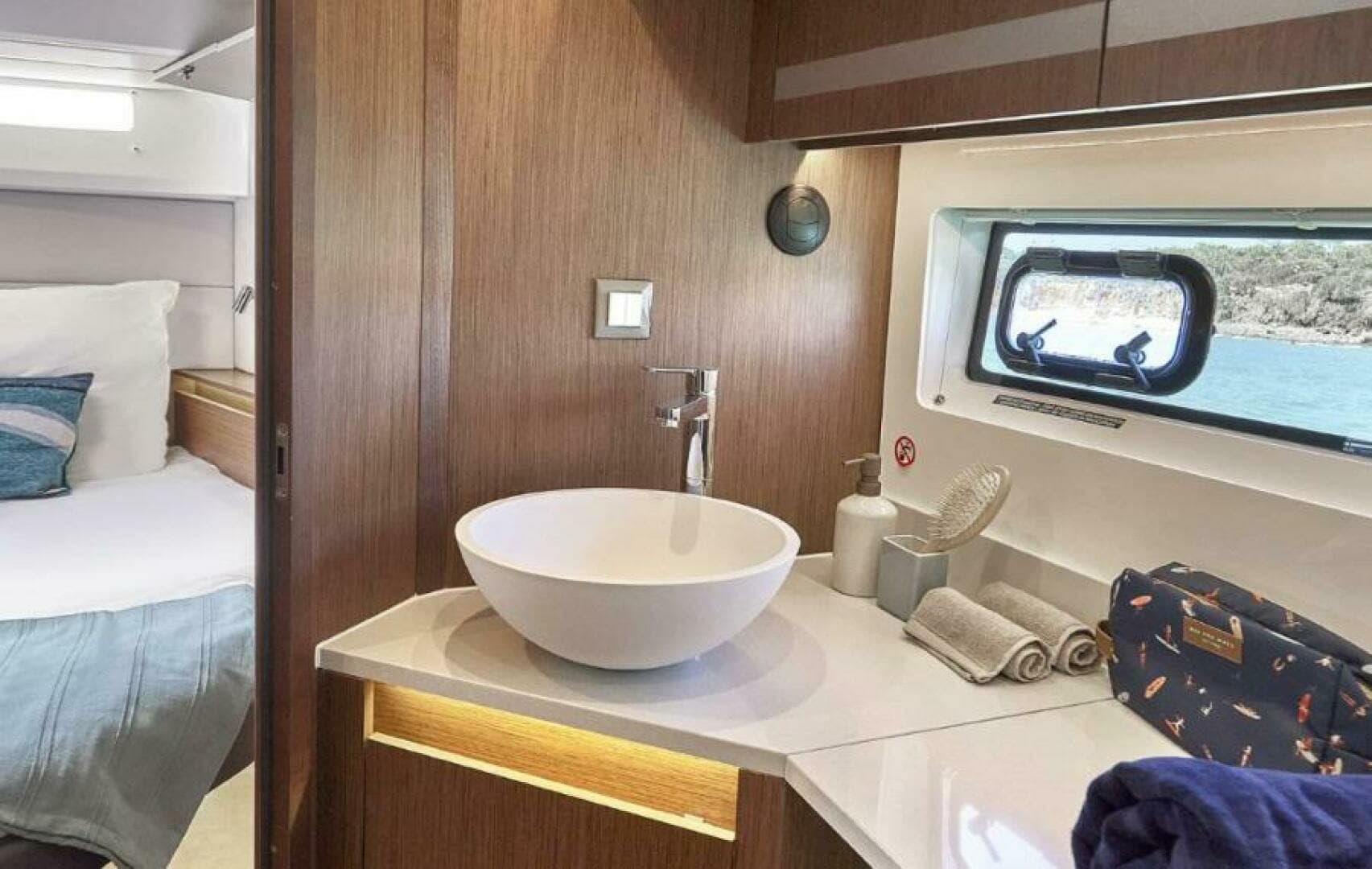 2026 Beneteau Antares 12 - Image 13
