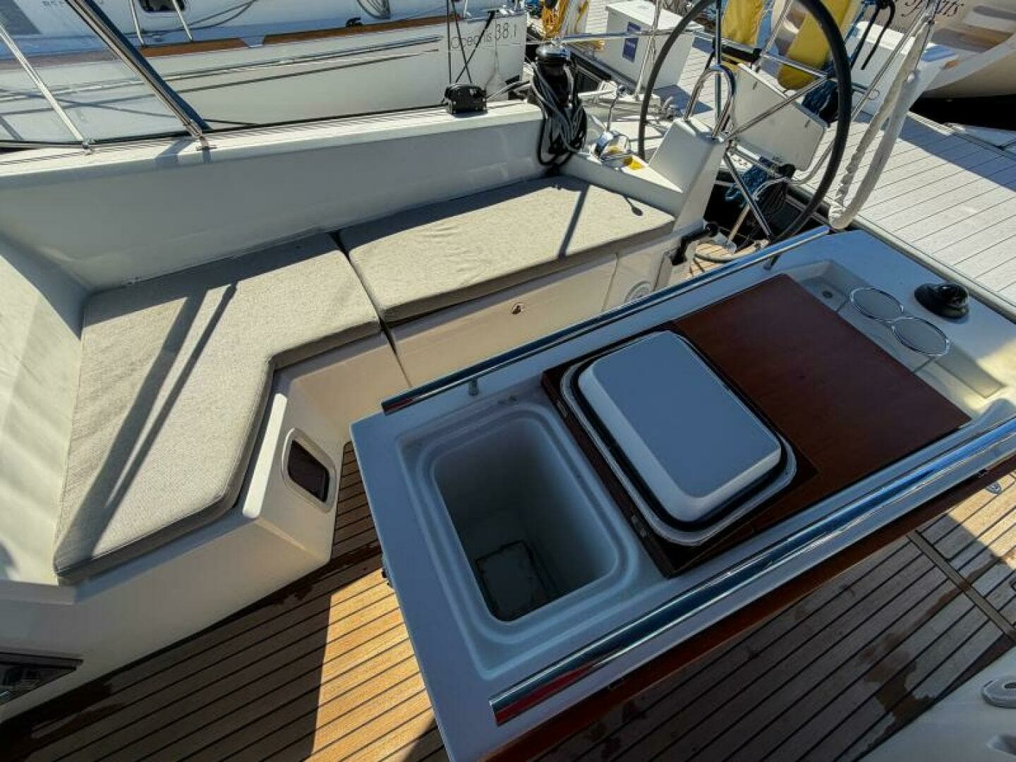 2022 Beneteau 40.1 - Image 88