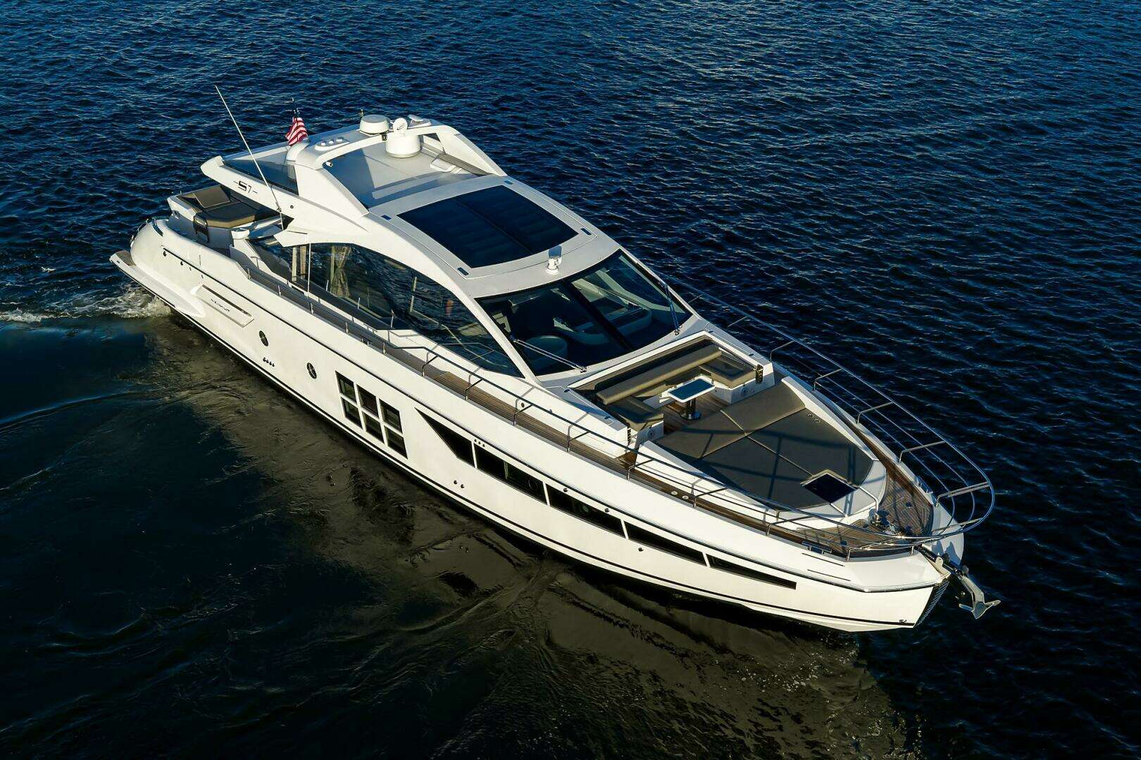 2019 Azimut S7 - Image 12