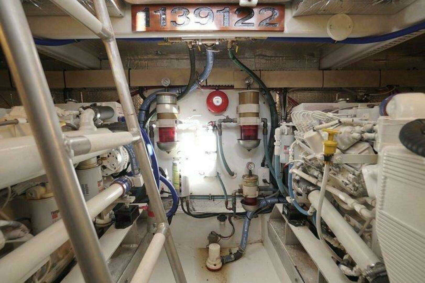 2003 Huckins — - Image 35