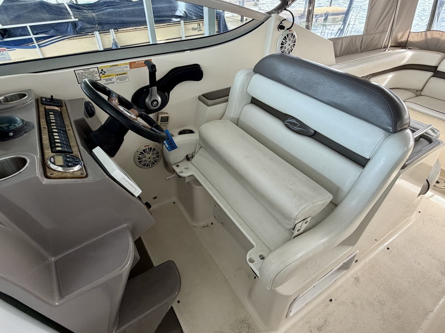 2008 Rinker 280 Express Cruiser - Image 23