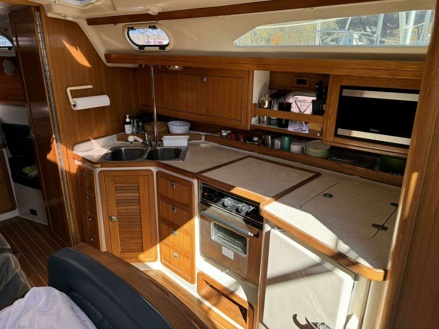 2004 Catalina MK II - Image 29