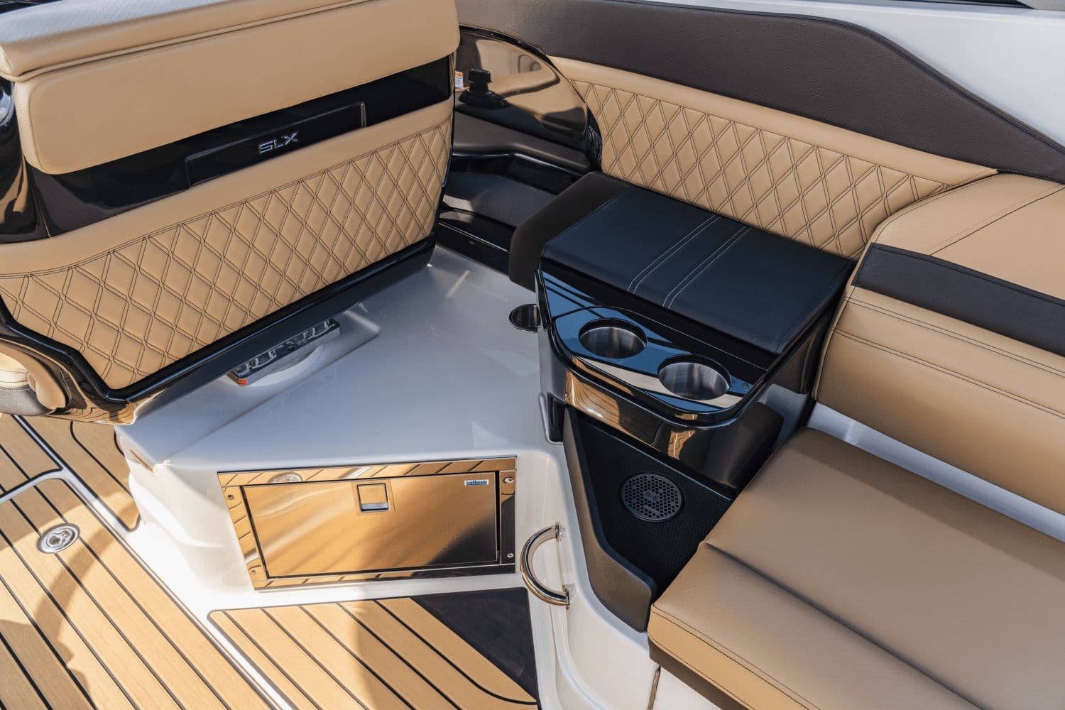2026 Sea Ray SLX 280 Outboard - 20