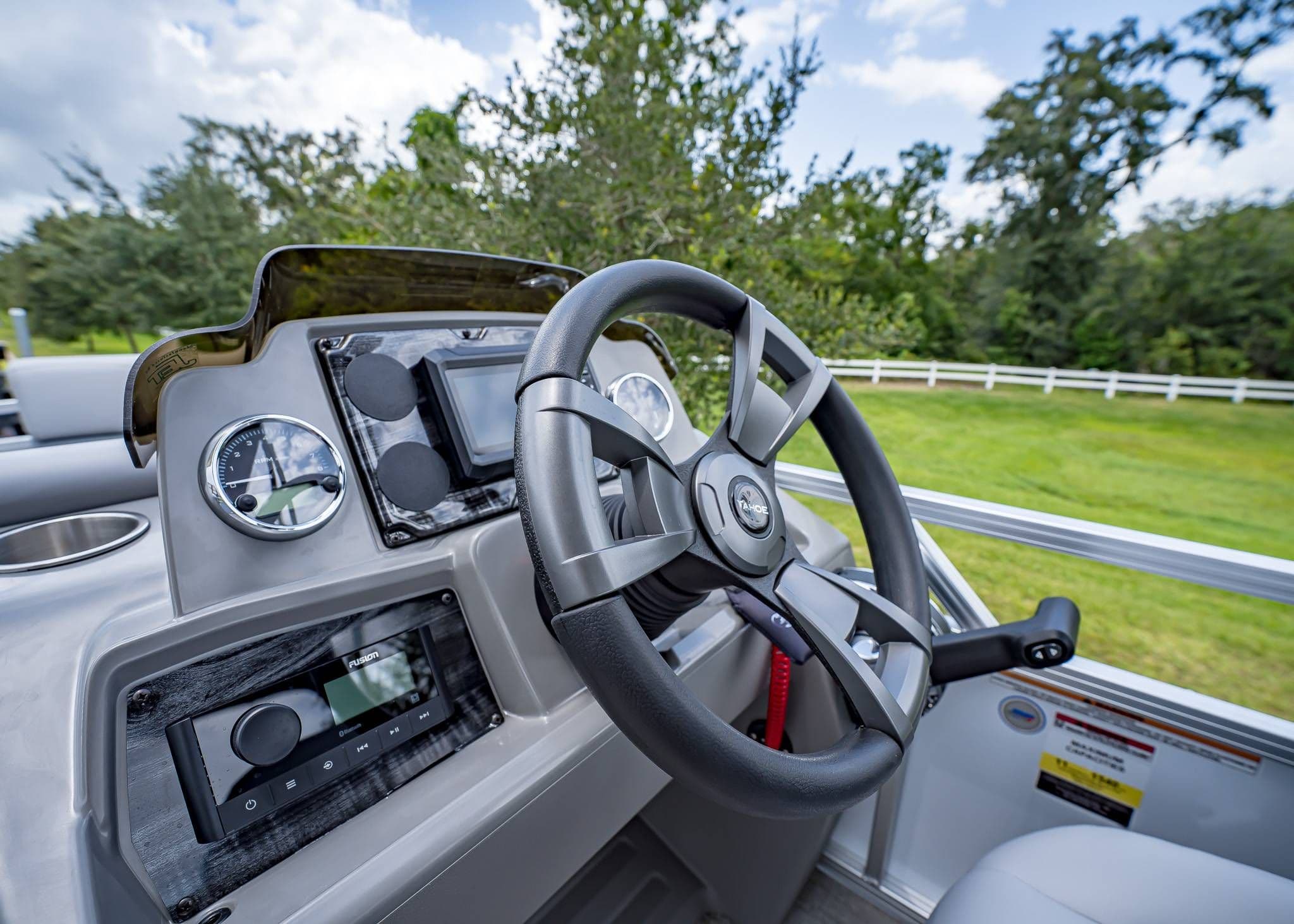 2025 Tahoe Pontoon SLT 23' Quad Lounge - 16