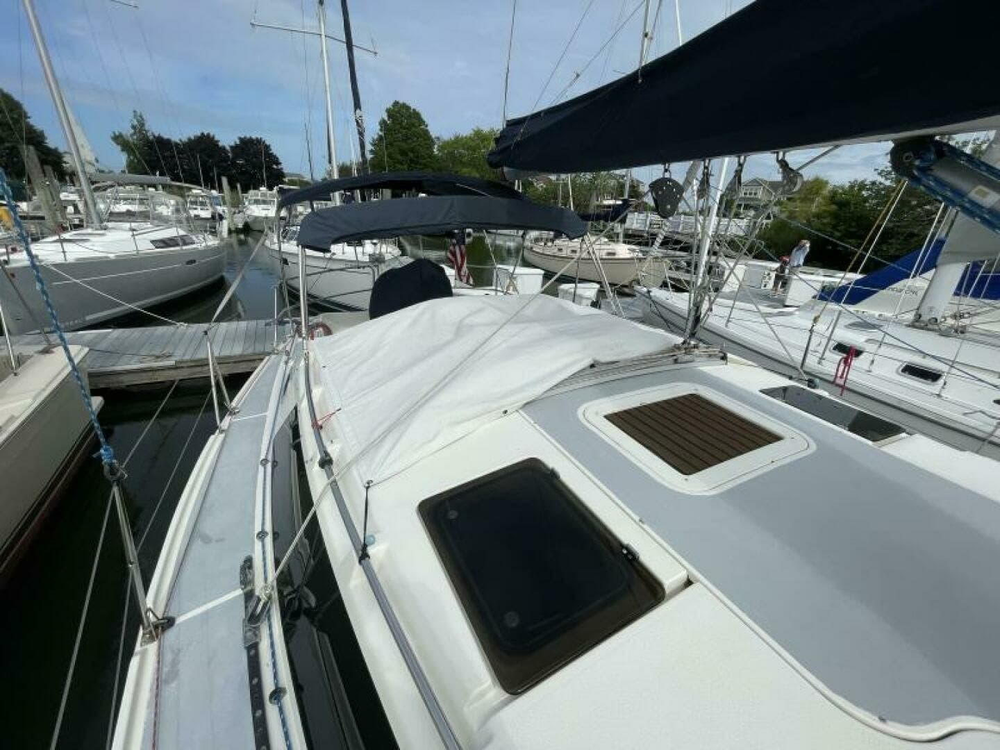 1991 Hunter 36 Vision - Image 9