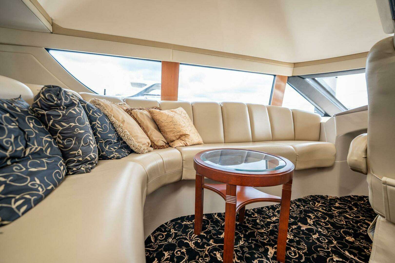 2005 Carver 56 Voyager - Image 20