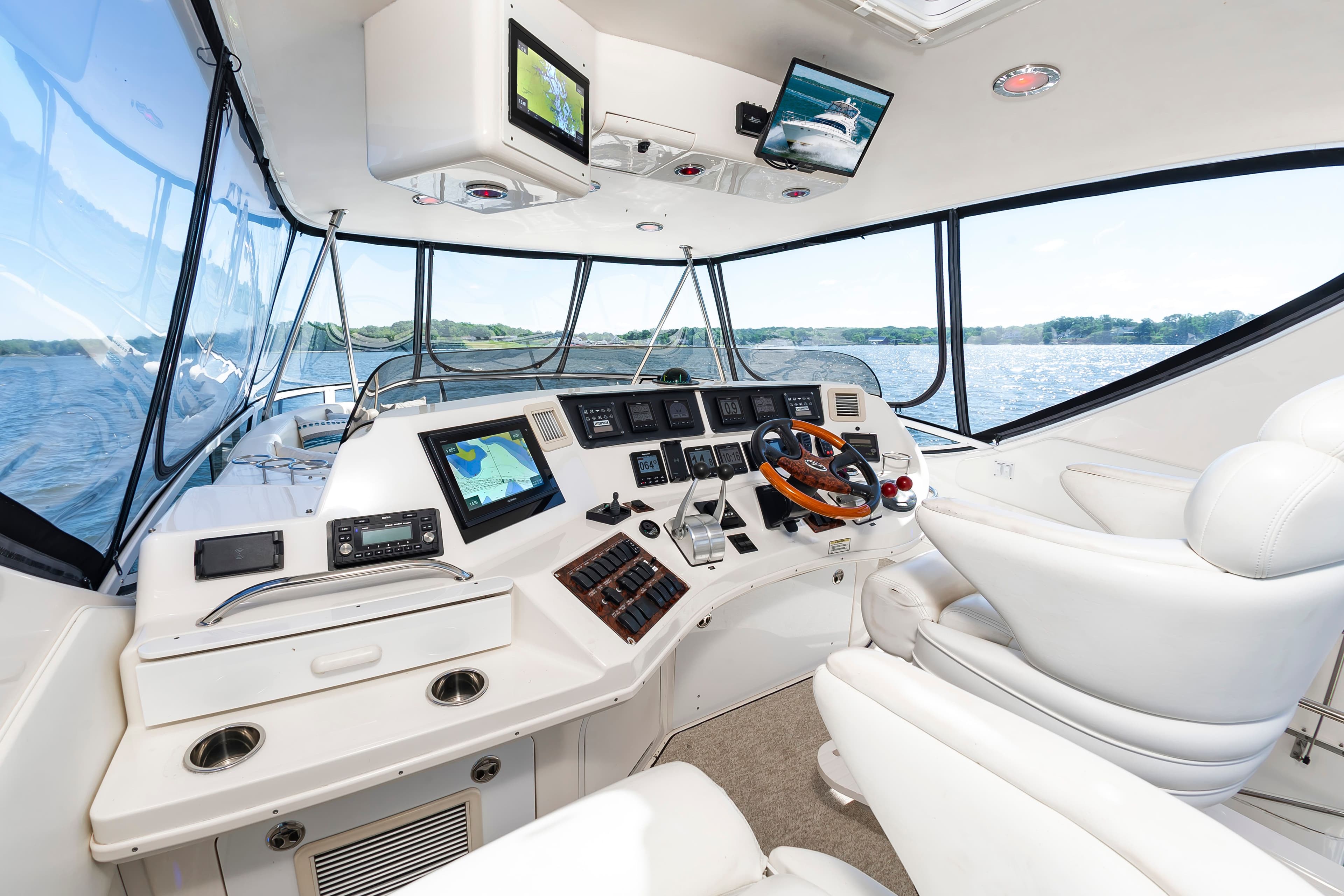2002 Sea Ray 560 Sedan Bridge - 17