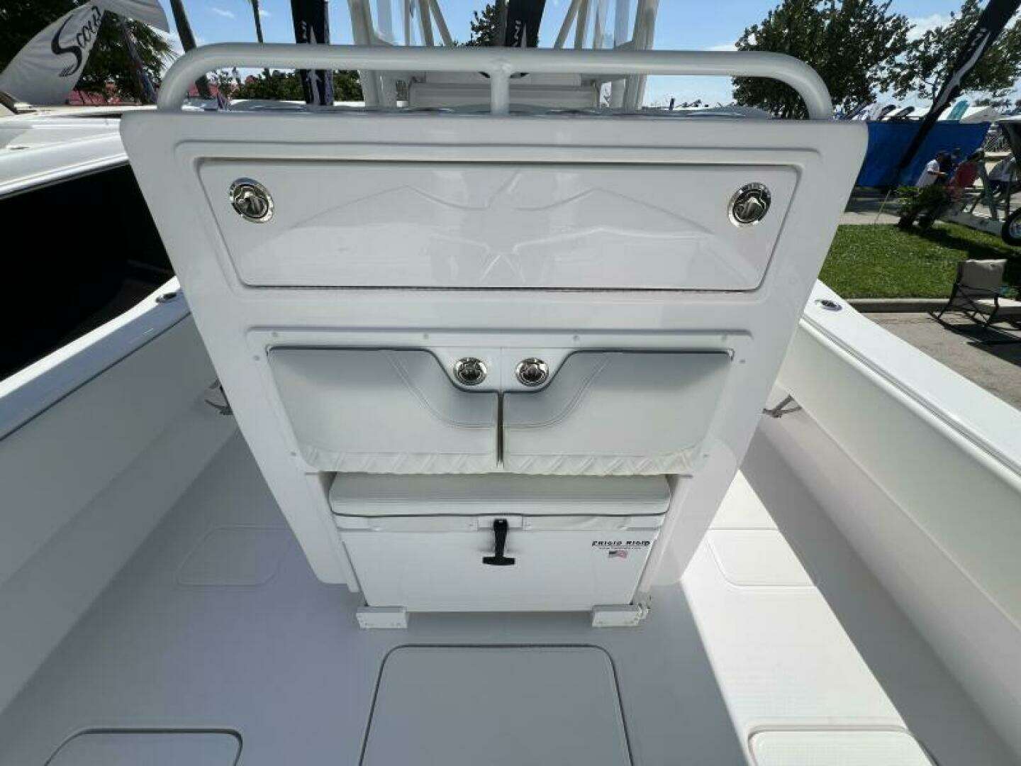 2026 Invincible 33 Open Fisherman - Image 8
