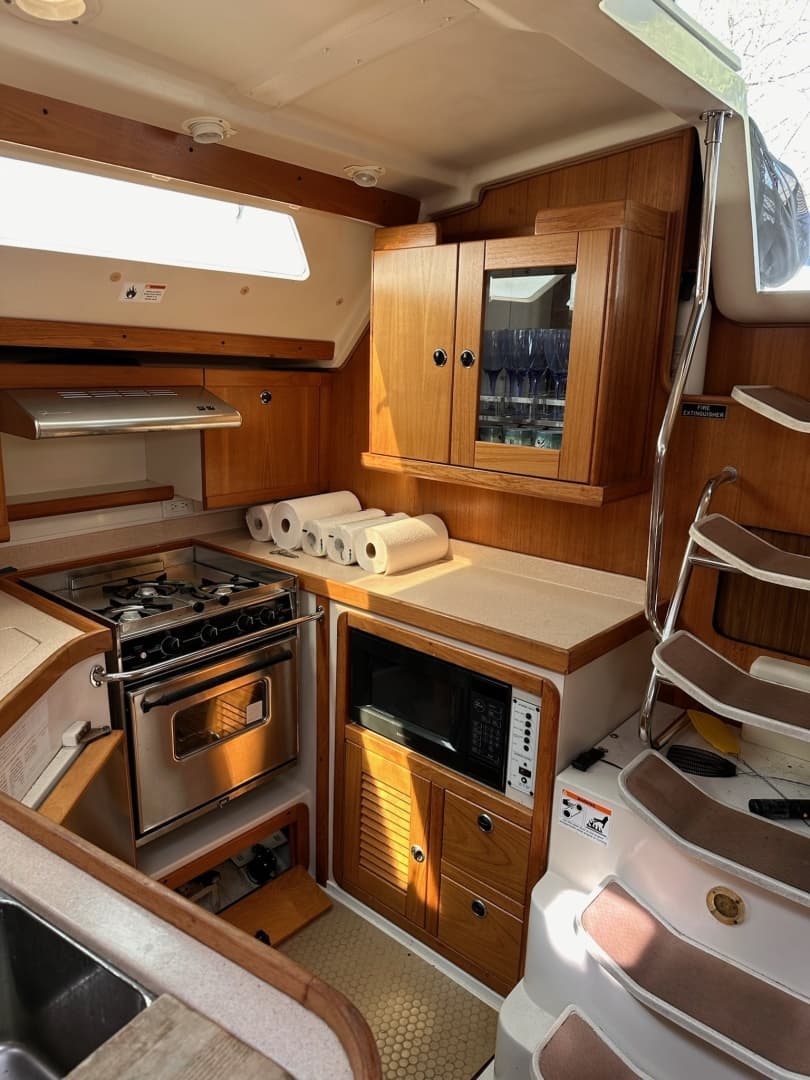2002 Catalina 400 mkII - Image 24