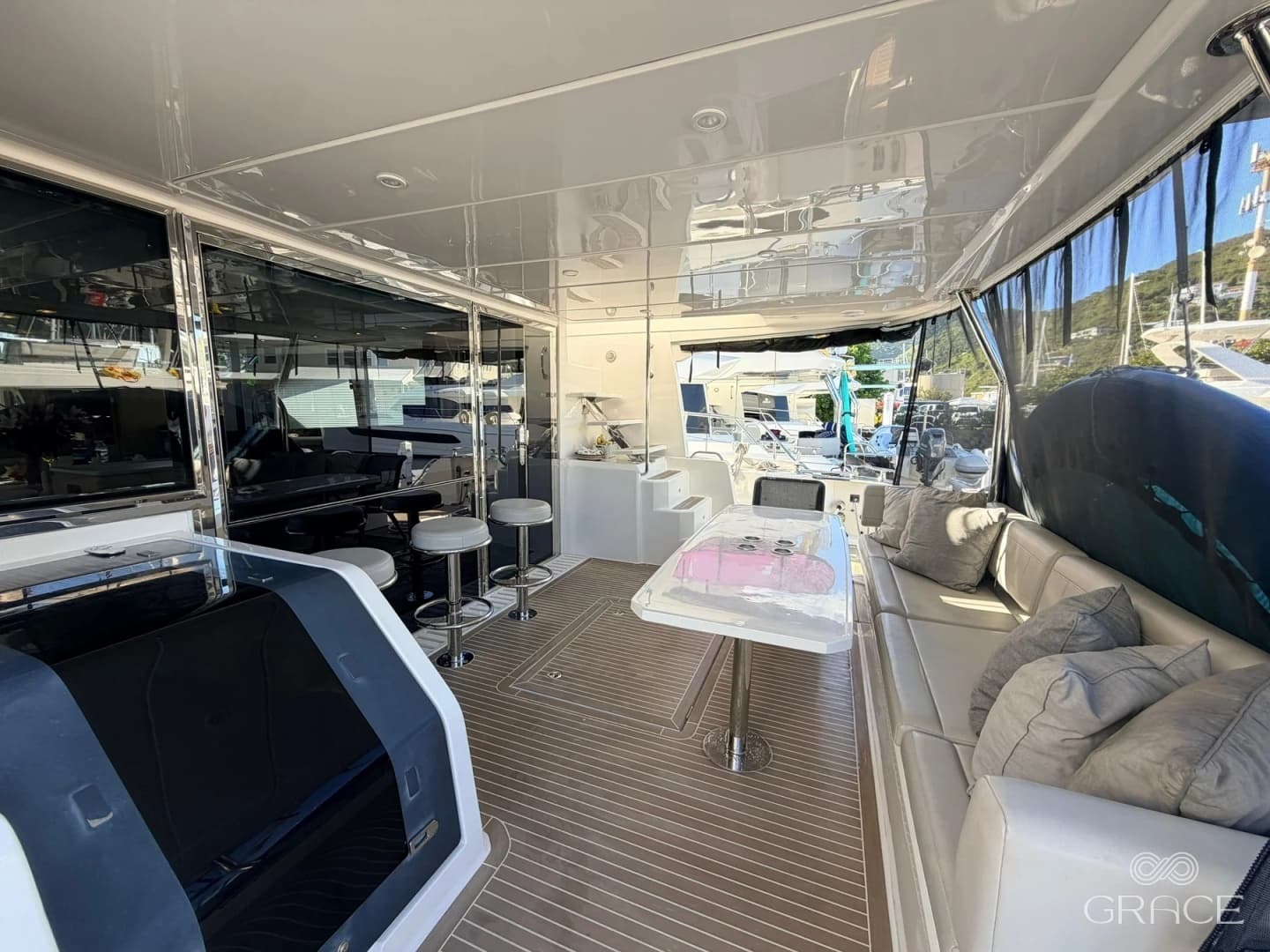 2022 Aquila 54 Yacht - Image 8
