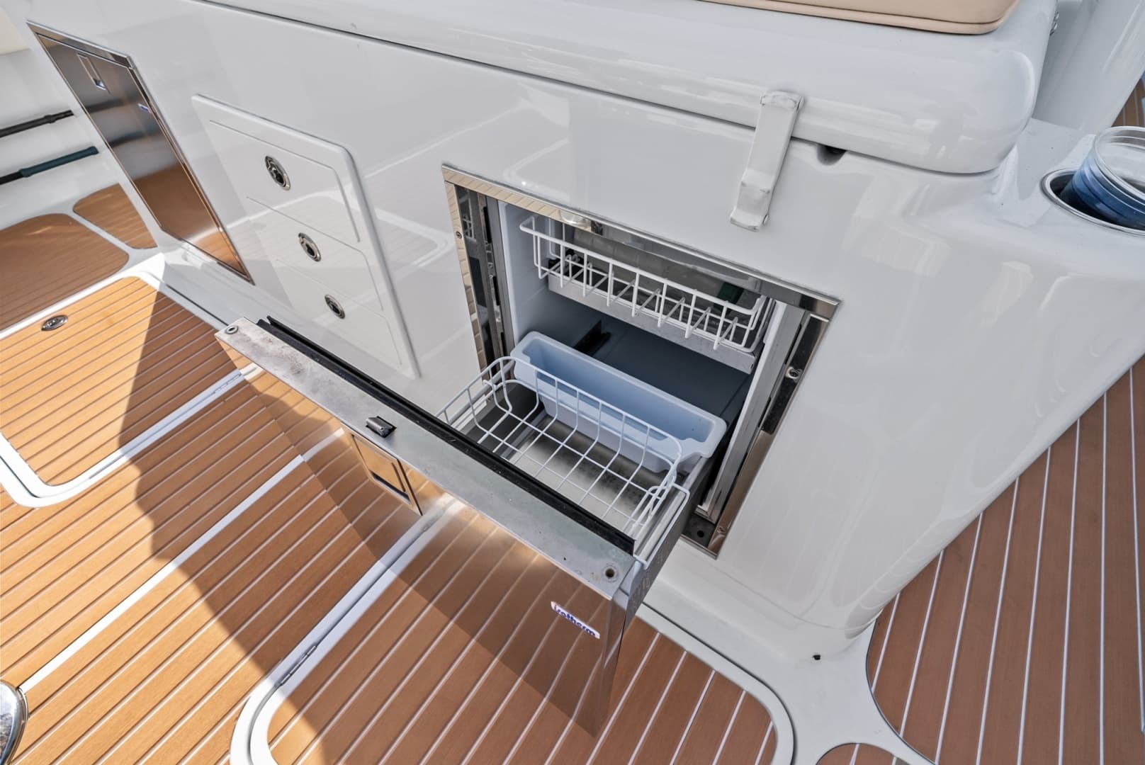 2024 Yellowfin 54 Offshore - Image 35