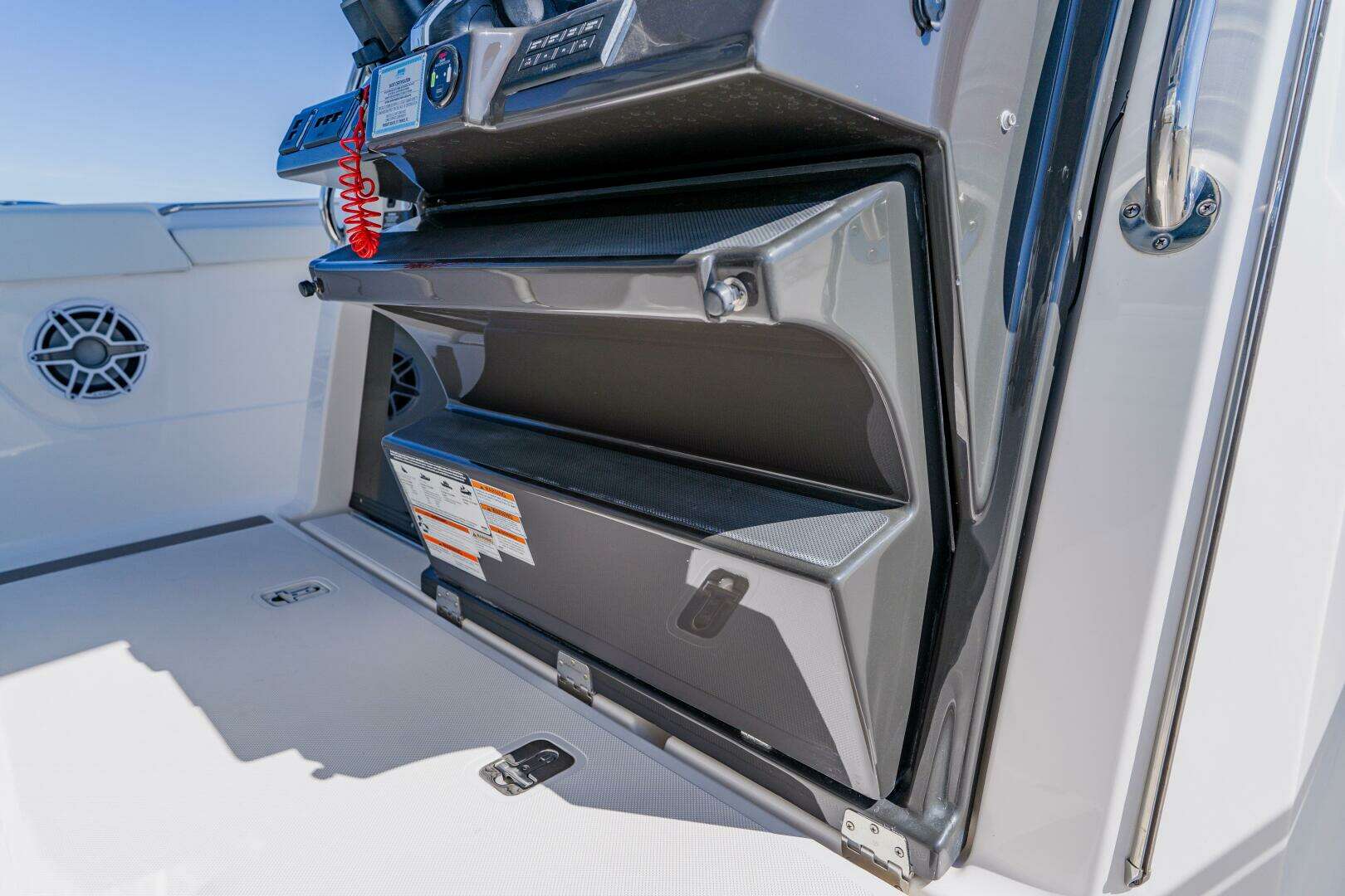 2022 Pursuit S 378 Sport - Image 26