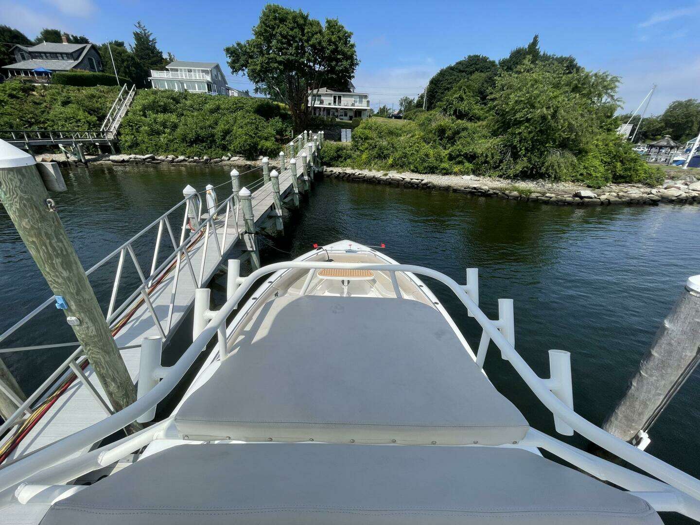 2017 Boston Whaler Outrage - Image 22