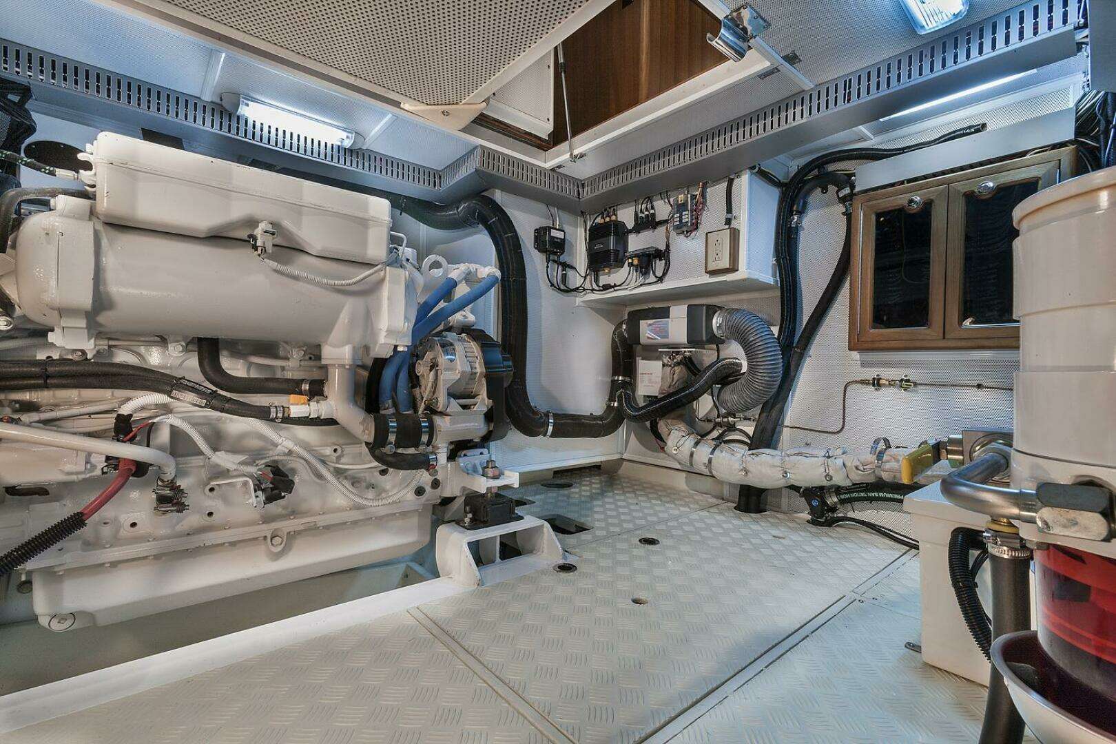 2026 Helmsman Trawlers 43E Pilothouse - Image 46