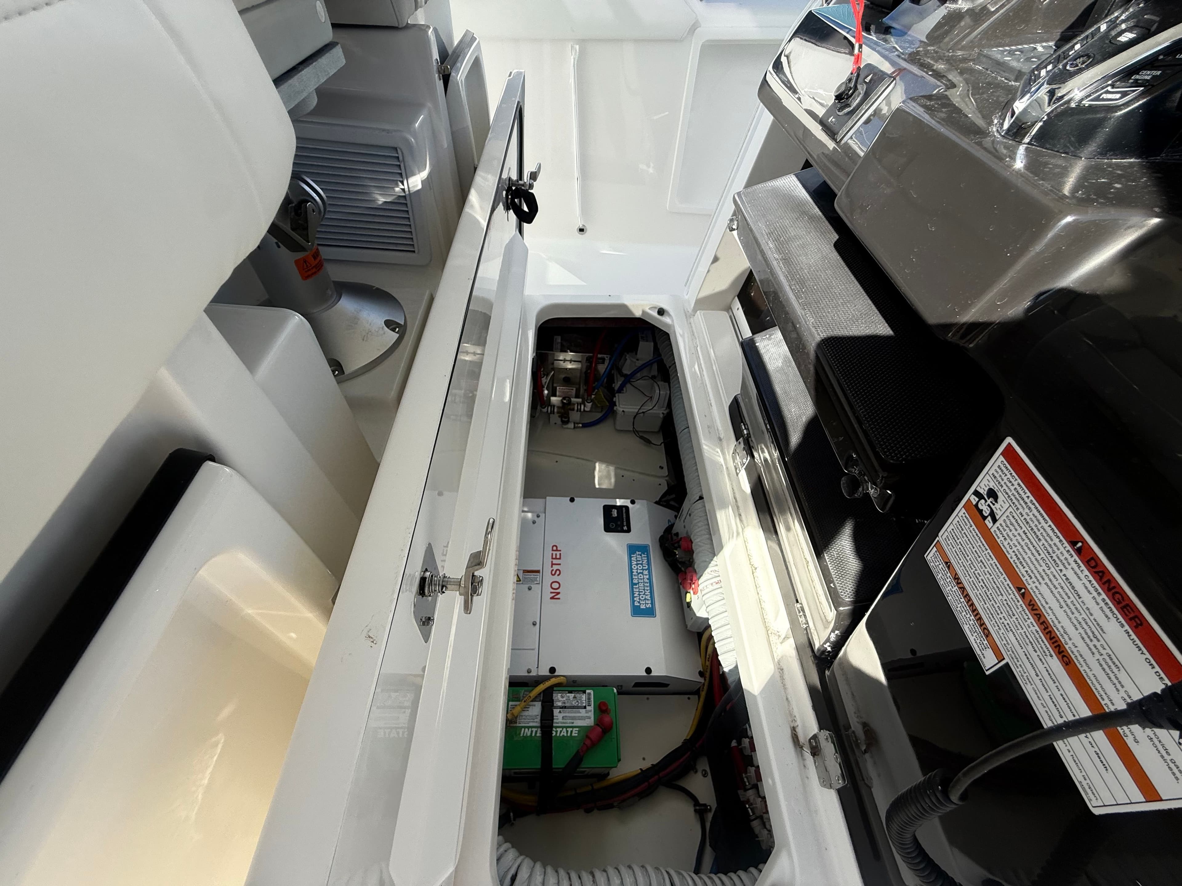2026 PURSUIT 358 S - Image 11