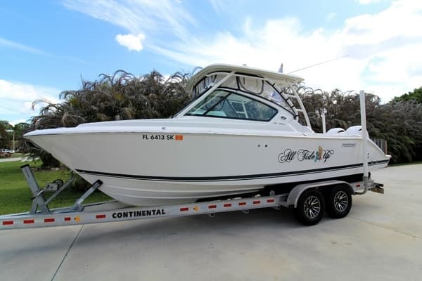 2019 Pursuit DC 266 - Image 1