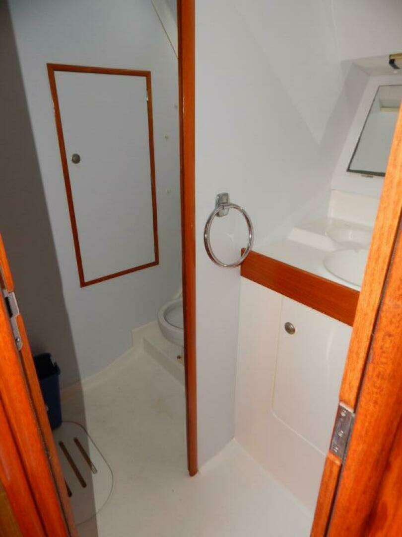 1997 Jeanneau 36.2 Sun Odyssey - Image 17