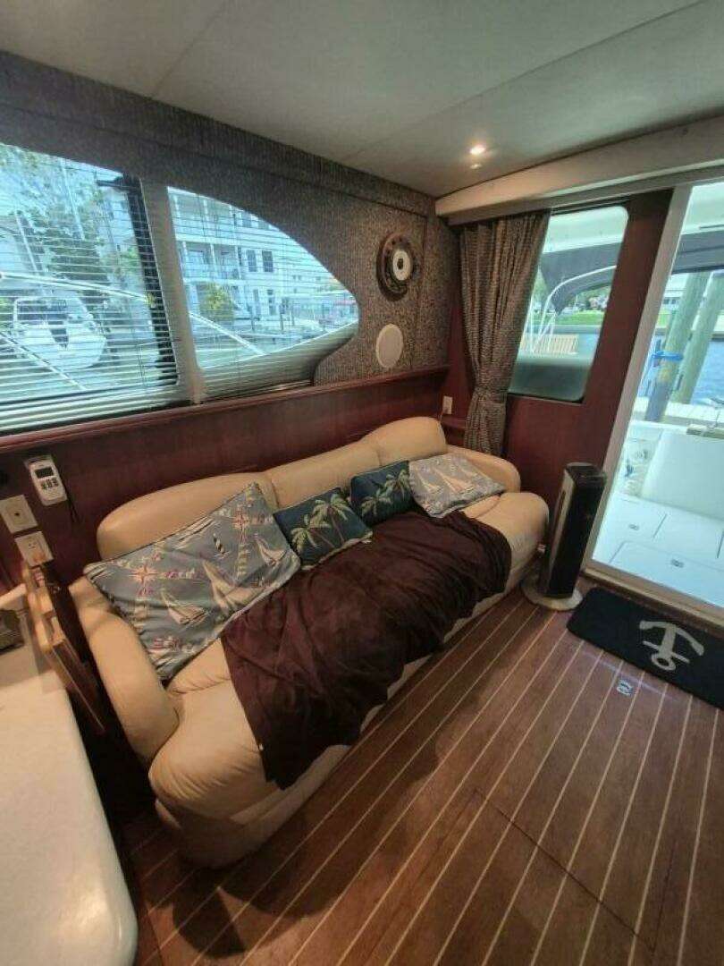 2002 Silverton 38 Convertible - Image 49