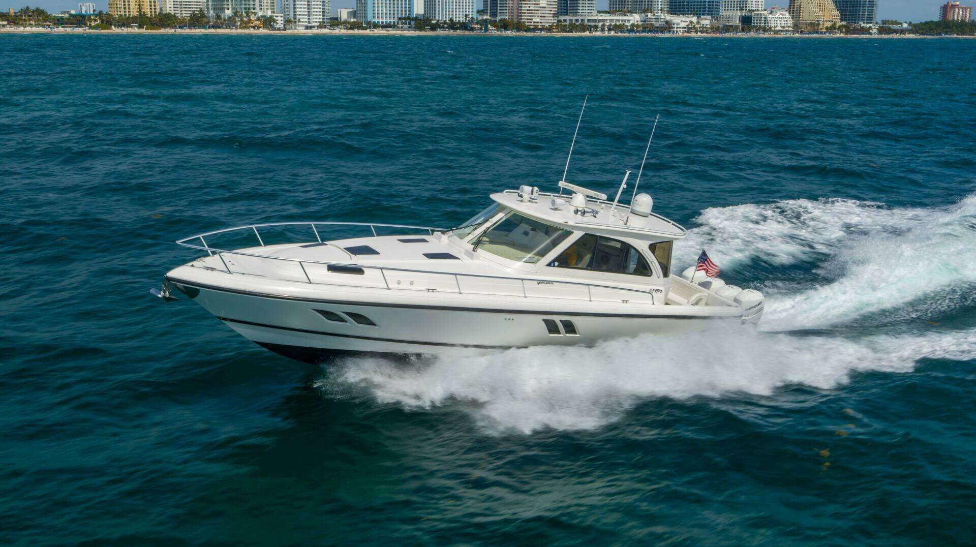 2012 Intrepid 475 Sport Yacht Enclosed - Image 2