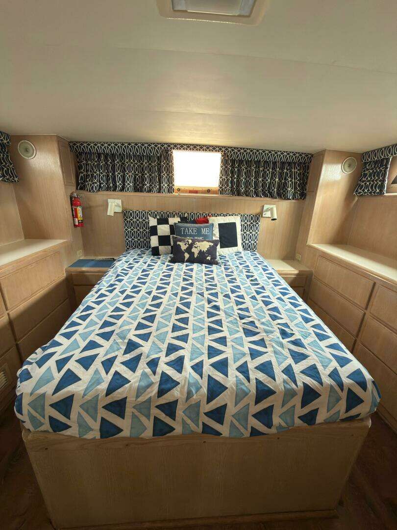 1994 Hatteras Double Cabin - Image 40