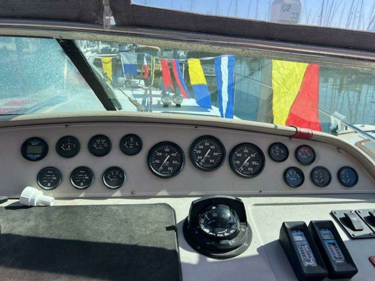 1990 Donzi 30 - Image 11
