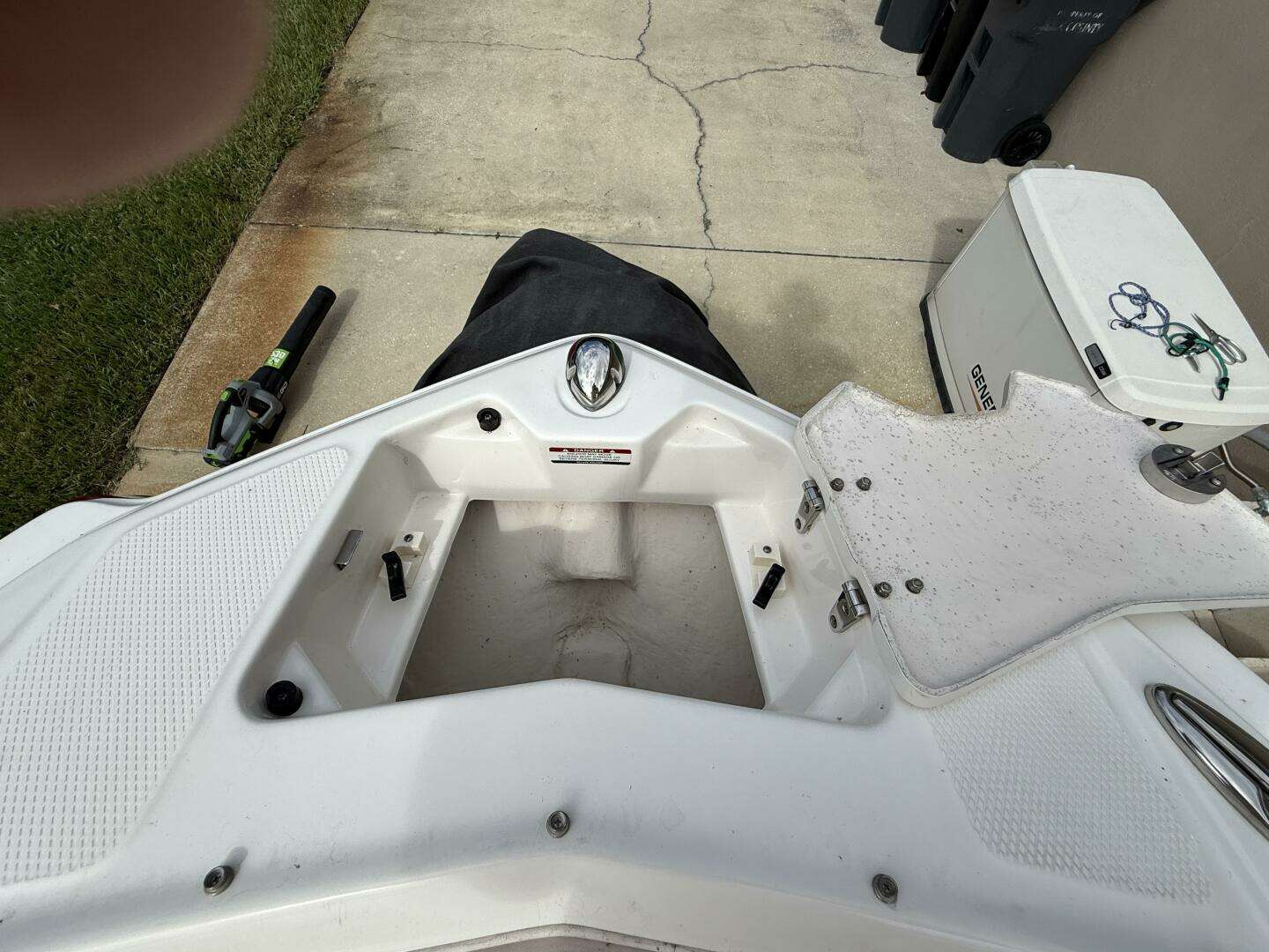 2013 Chaparral 226 SSI - Image 29