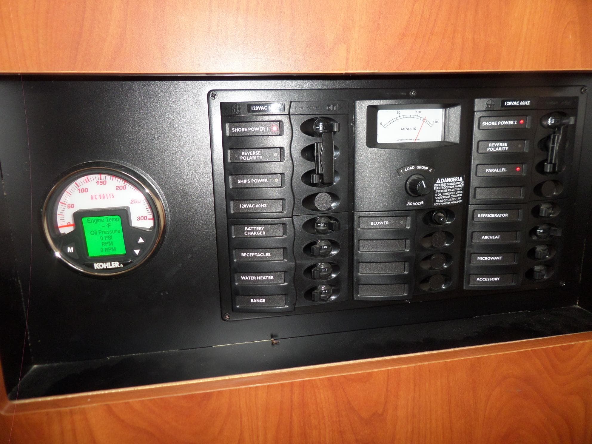 Control panel of a 2008 Bayliner 320 Express boat.