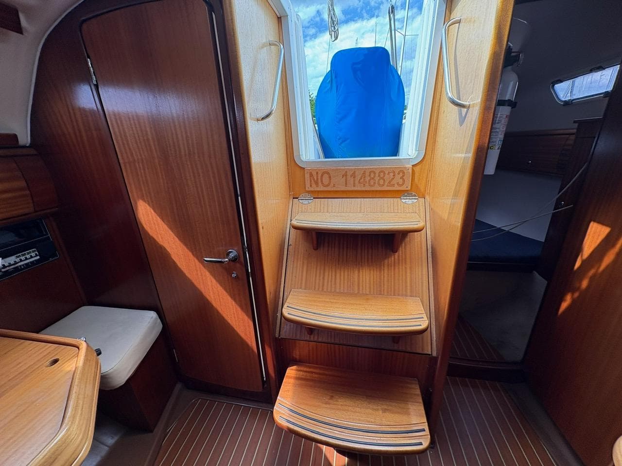 2003 Bavaria 33 - 23