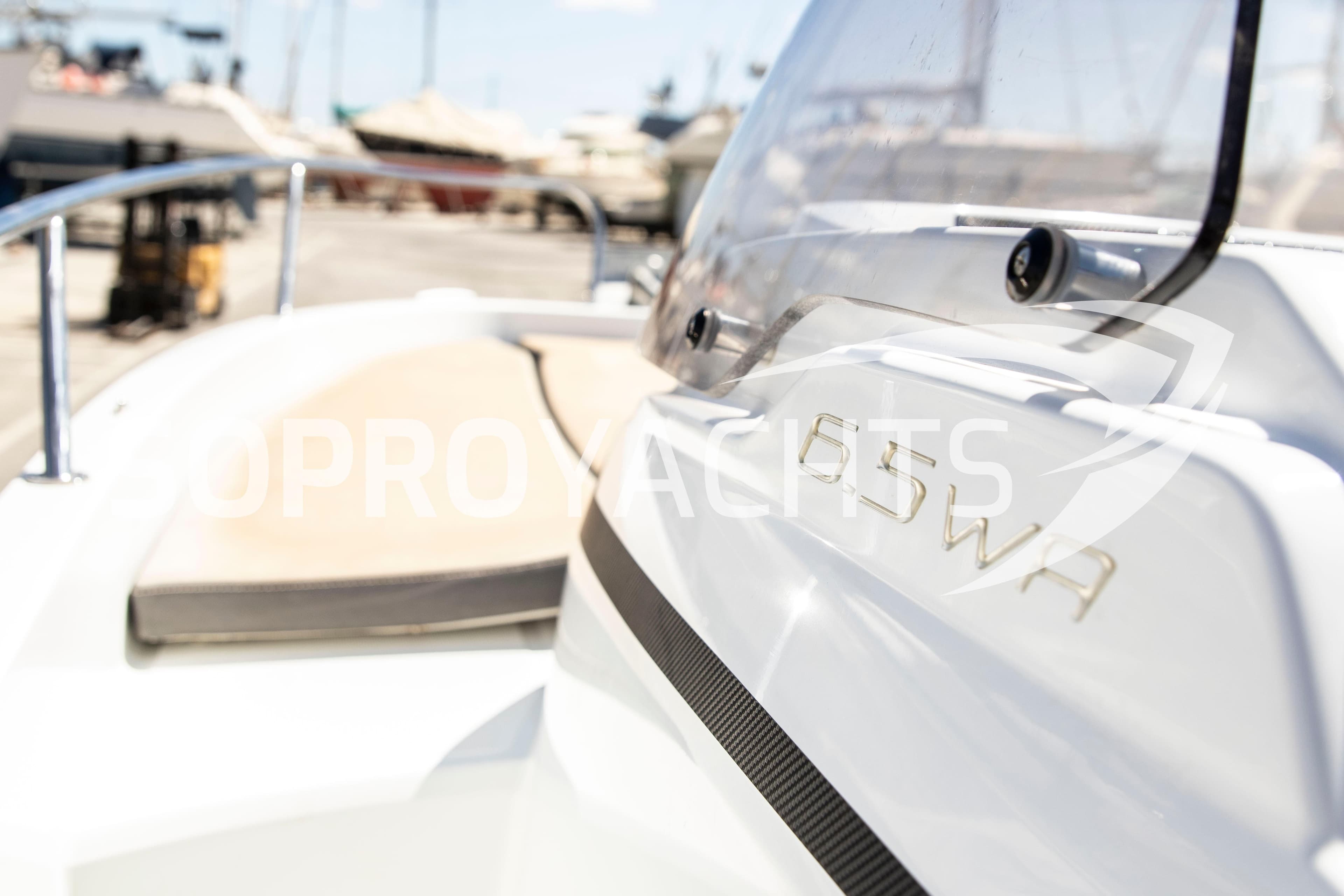 Jeanneau Cap Camarat 6.5 WA Serie 3, 2022, close-up of boat.