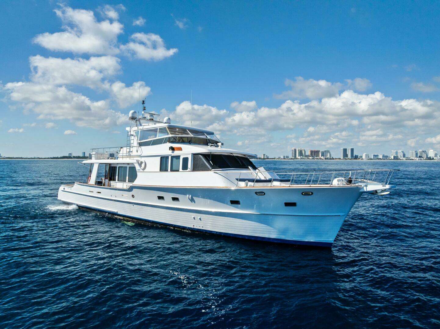 2005 Grand Banks 72 Aleutian RP - Image 6