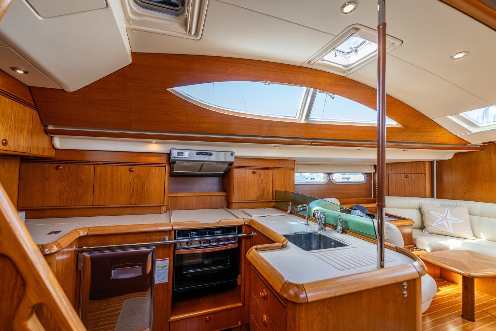 2009 Jeanneau 54DS - Image 27