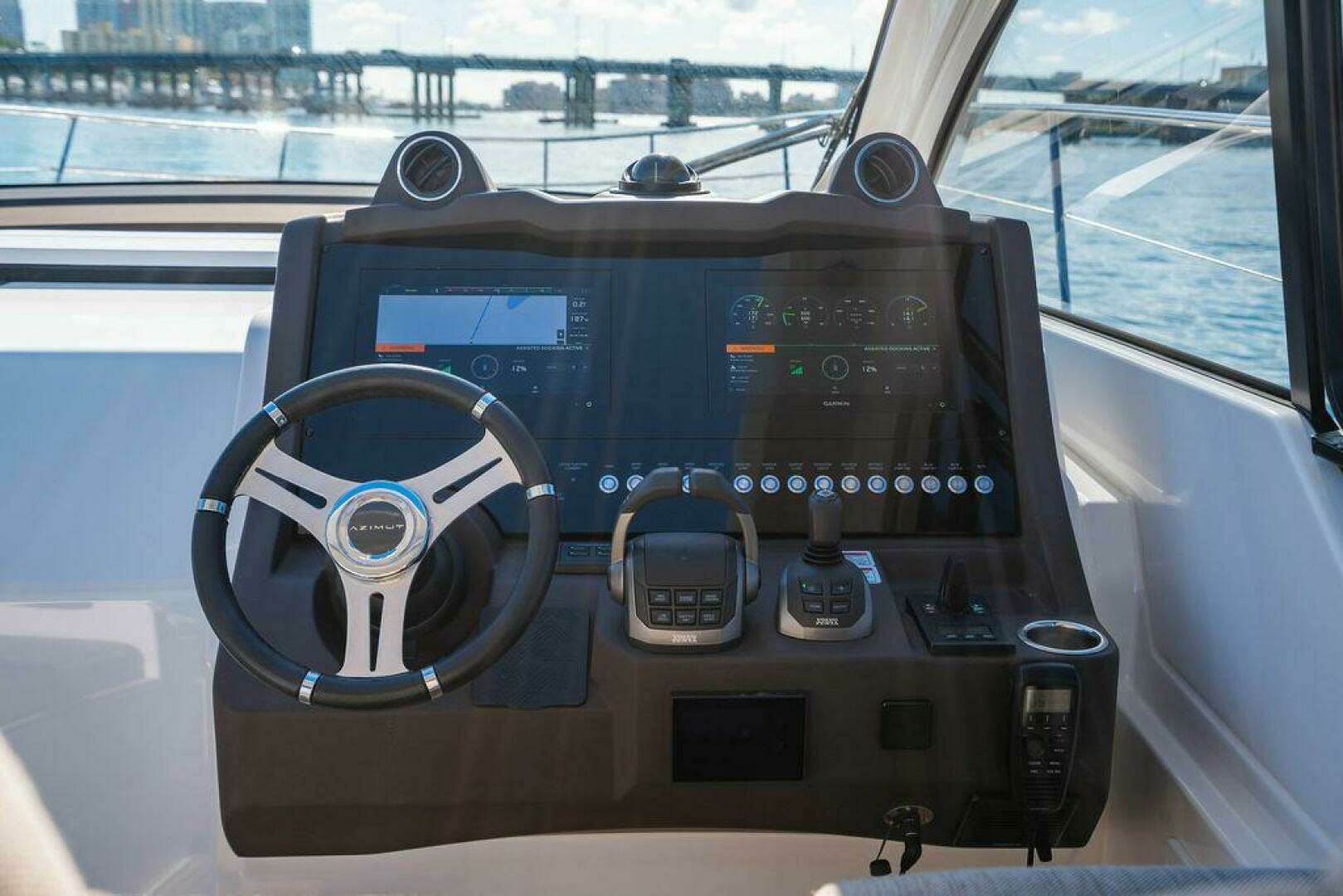 2022 Azimut 45 Atlantis - Image 17