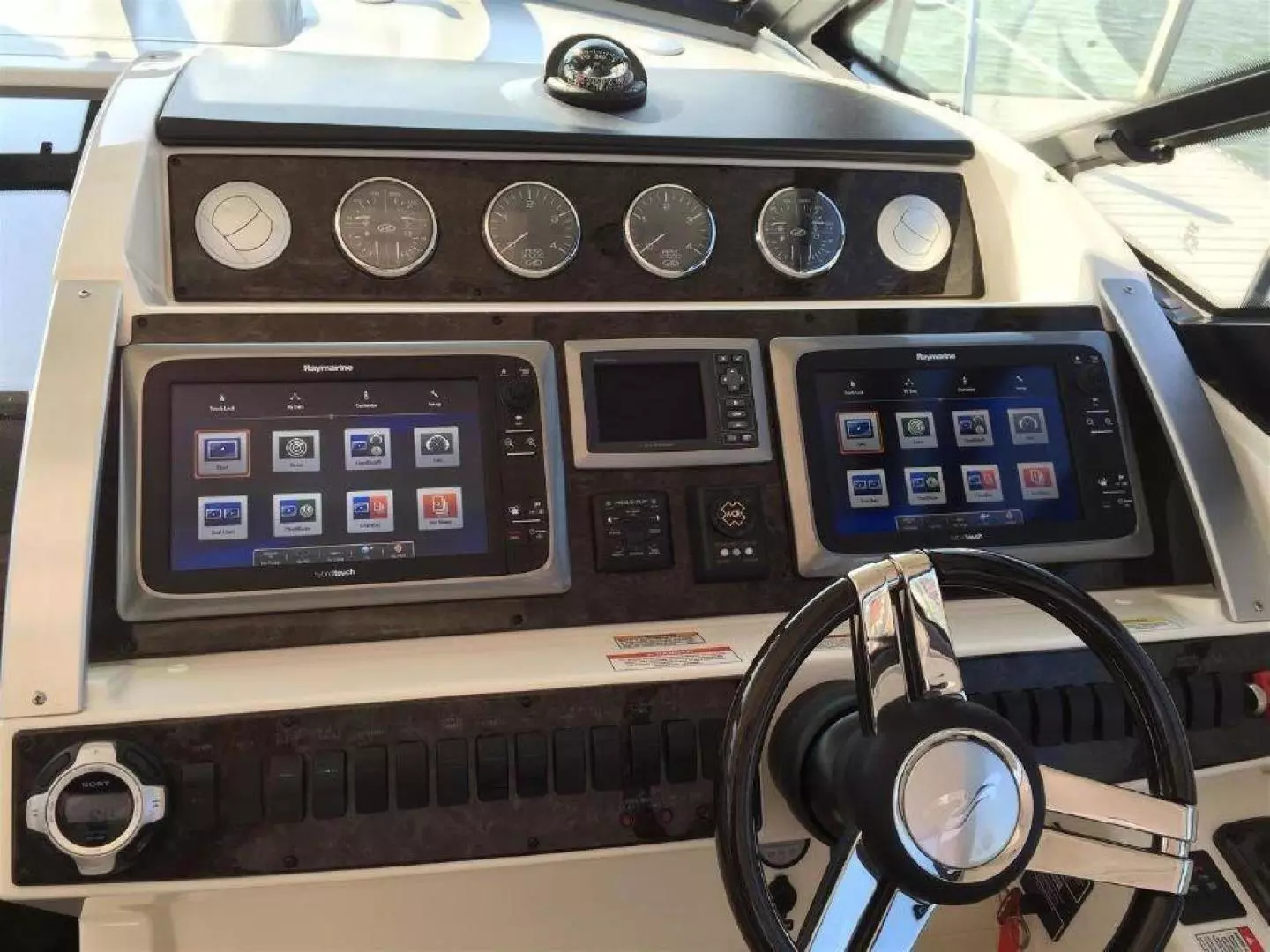 2013 Sea Ray Sundancer - Image 27