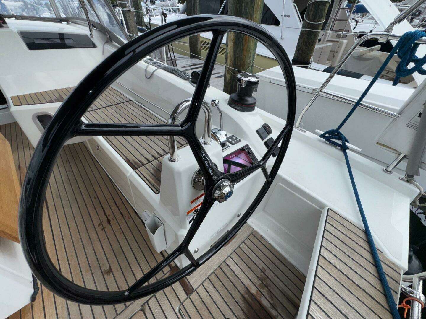 2022 Beneteau Oceanis 40.1 - Image 12