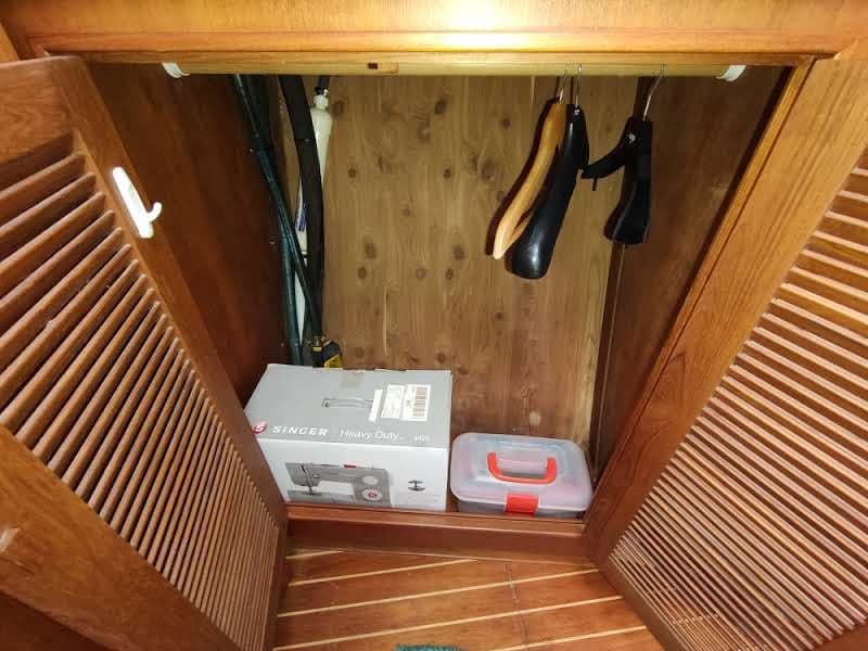 2001 Island Packet 420 - 103