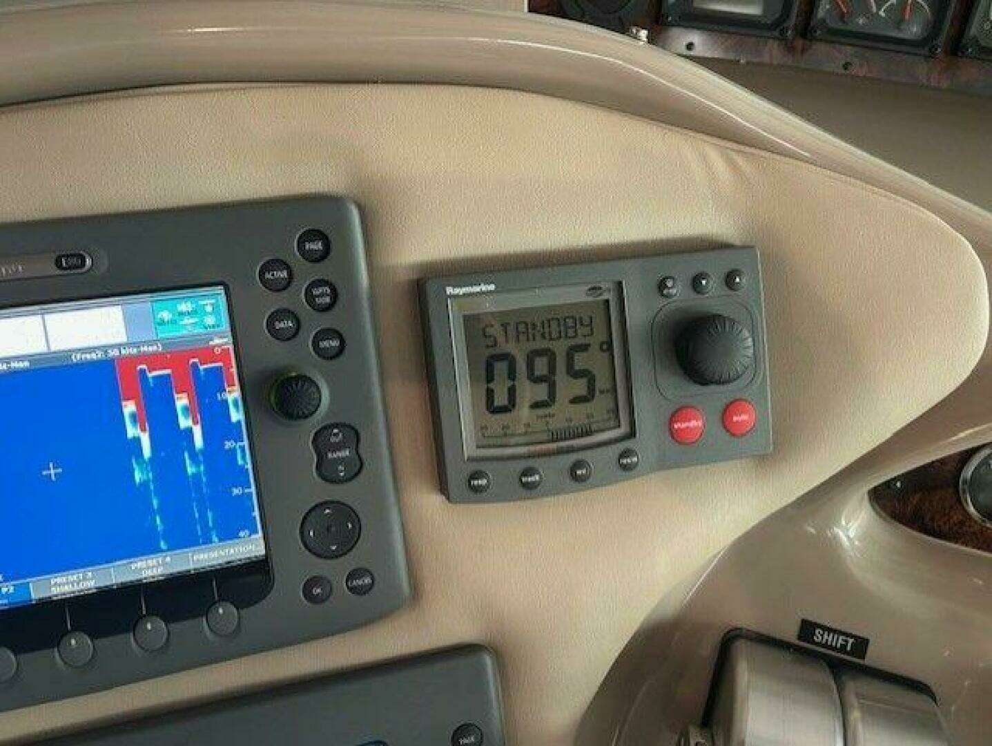 1998 Sea Ray 540 Sundancer - Image 32