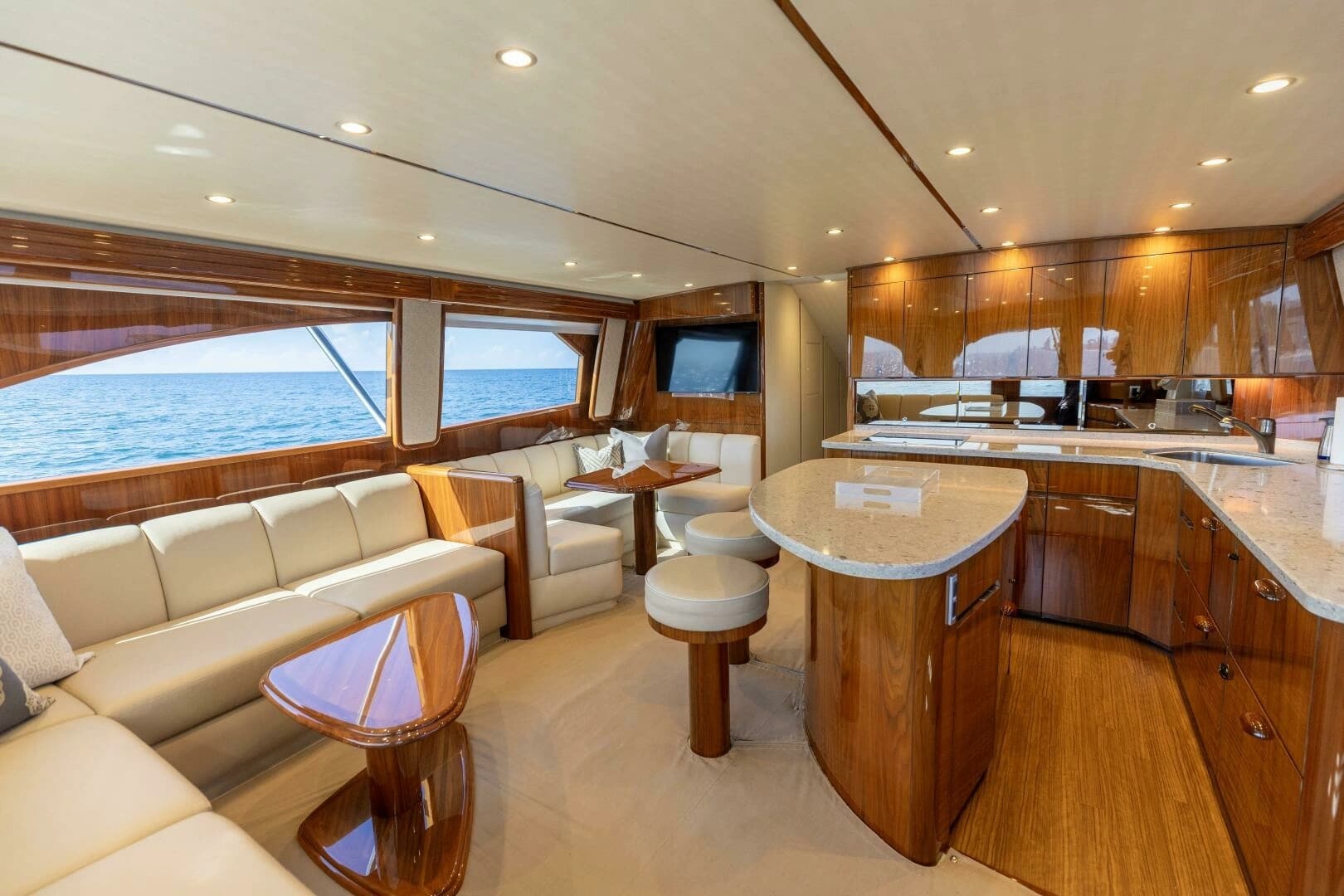 2018 Viking 62 Convertible - Image 8