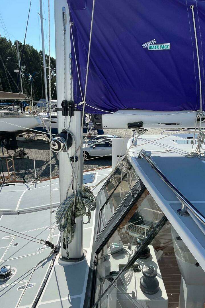 2018 Maine Cat 38 - Image 21