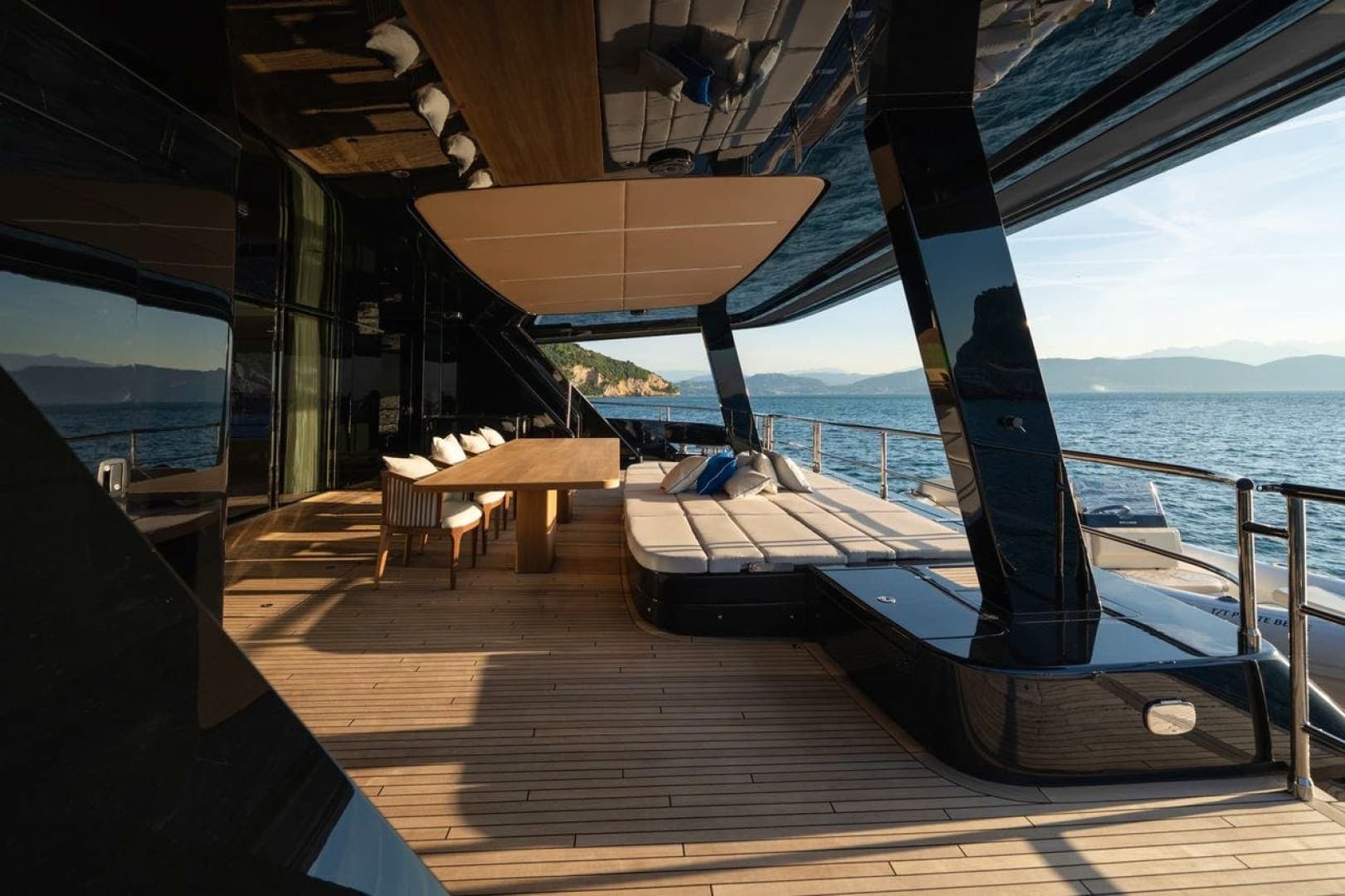 2025 SUNREEF YACHTS Sunreef 100 Power - Image 11