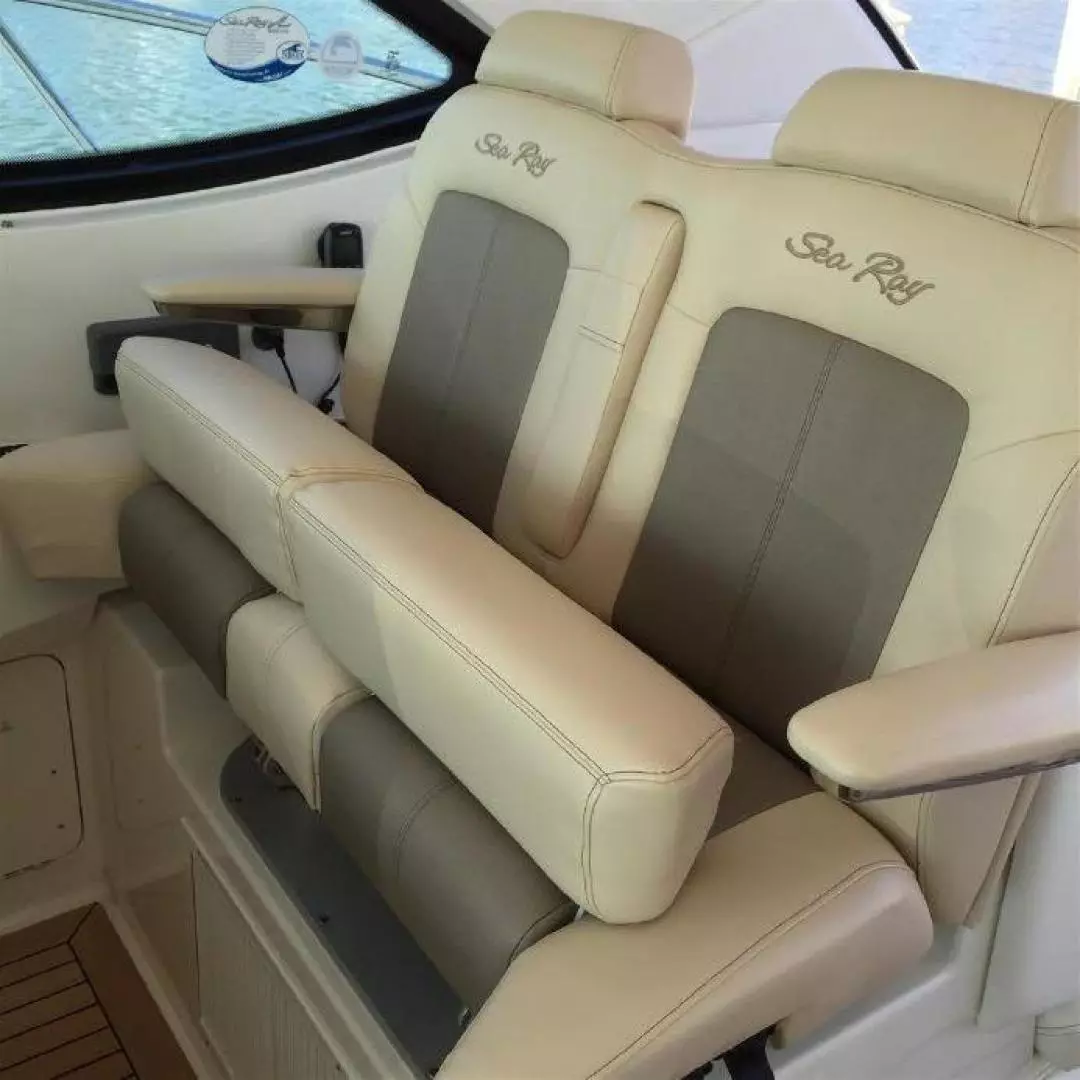 2013 Sea Ray Sundancer - Image 23