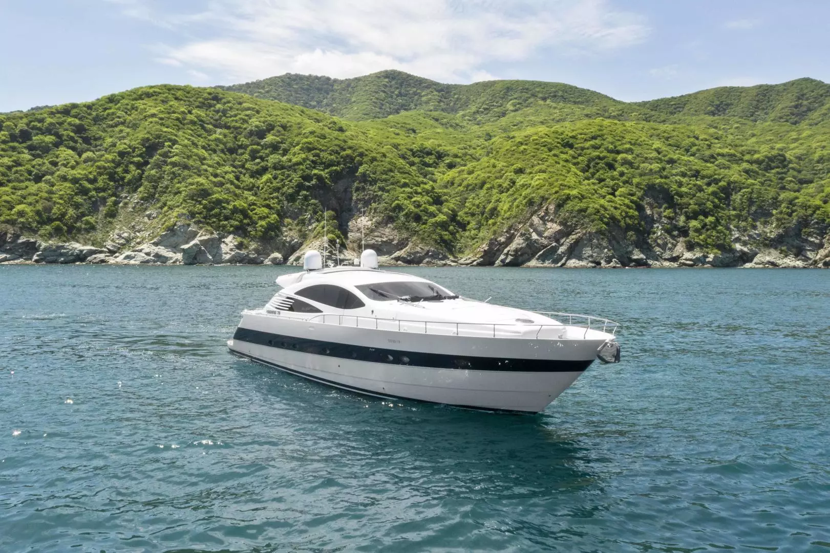 2005 Pershing 76 Motor Yacht - Image 49