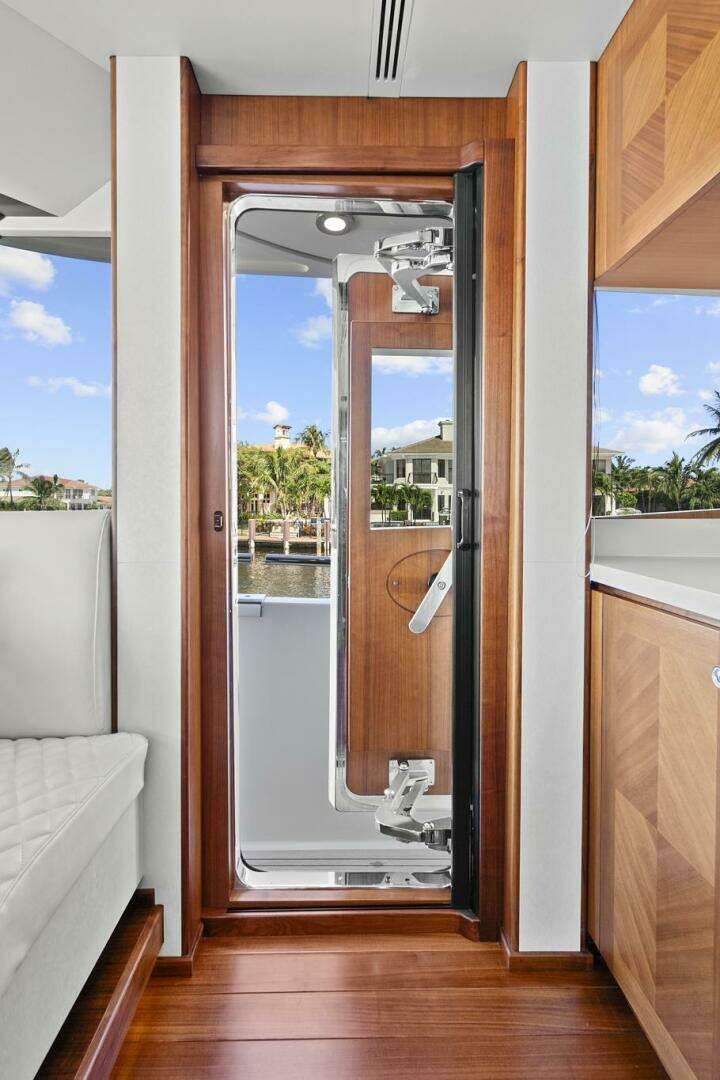 2016 Ocean Alexander 85 E - Image 87