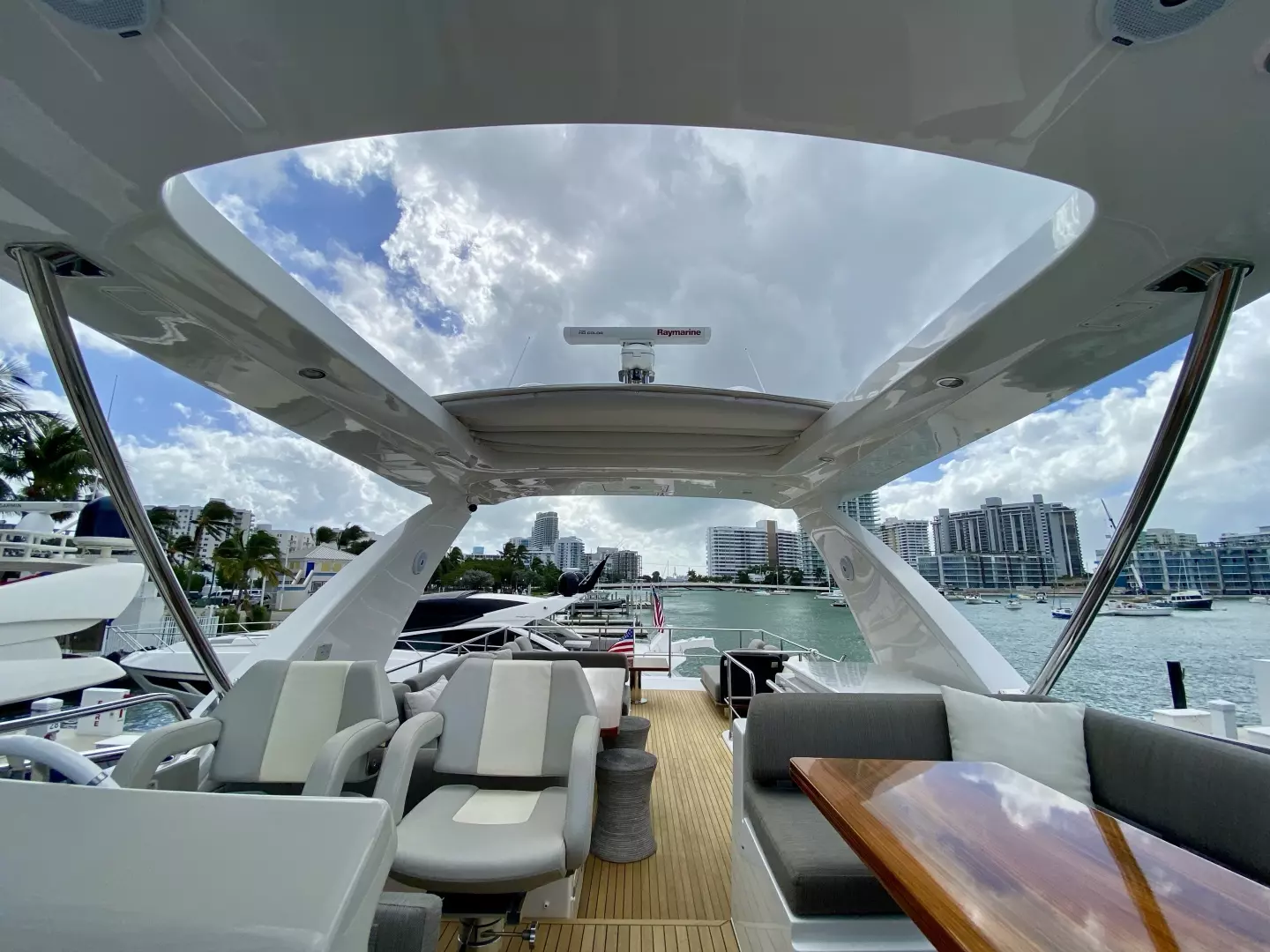 2018 Azimut Flybridge - Image 13