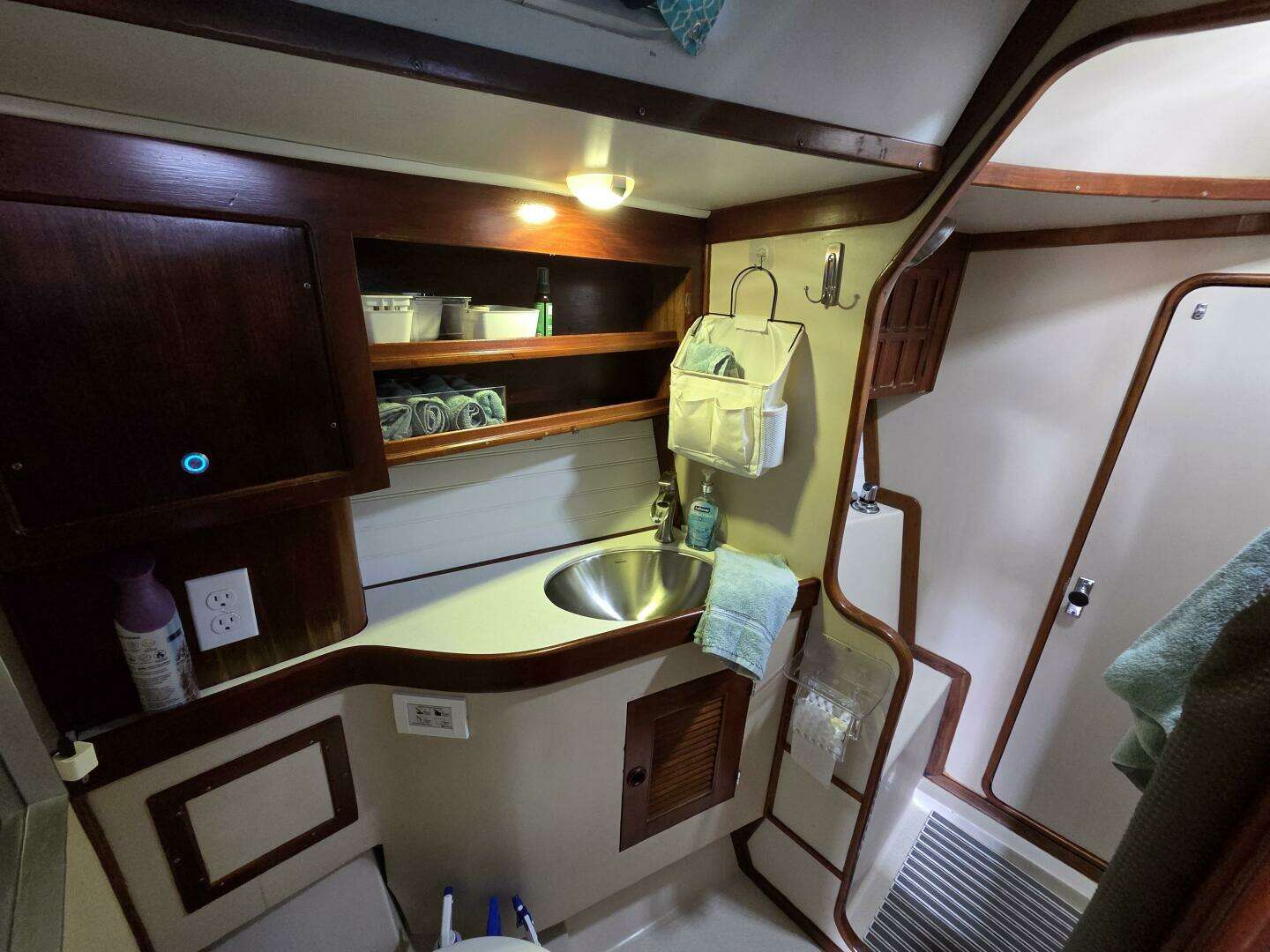 1985 Endeavour 51 - Image 14