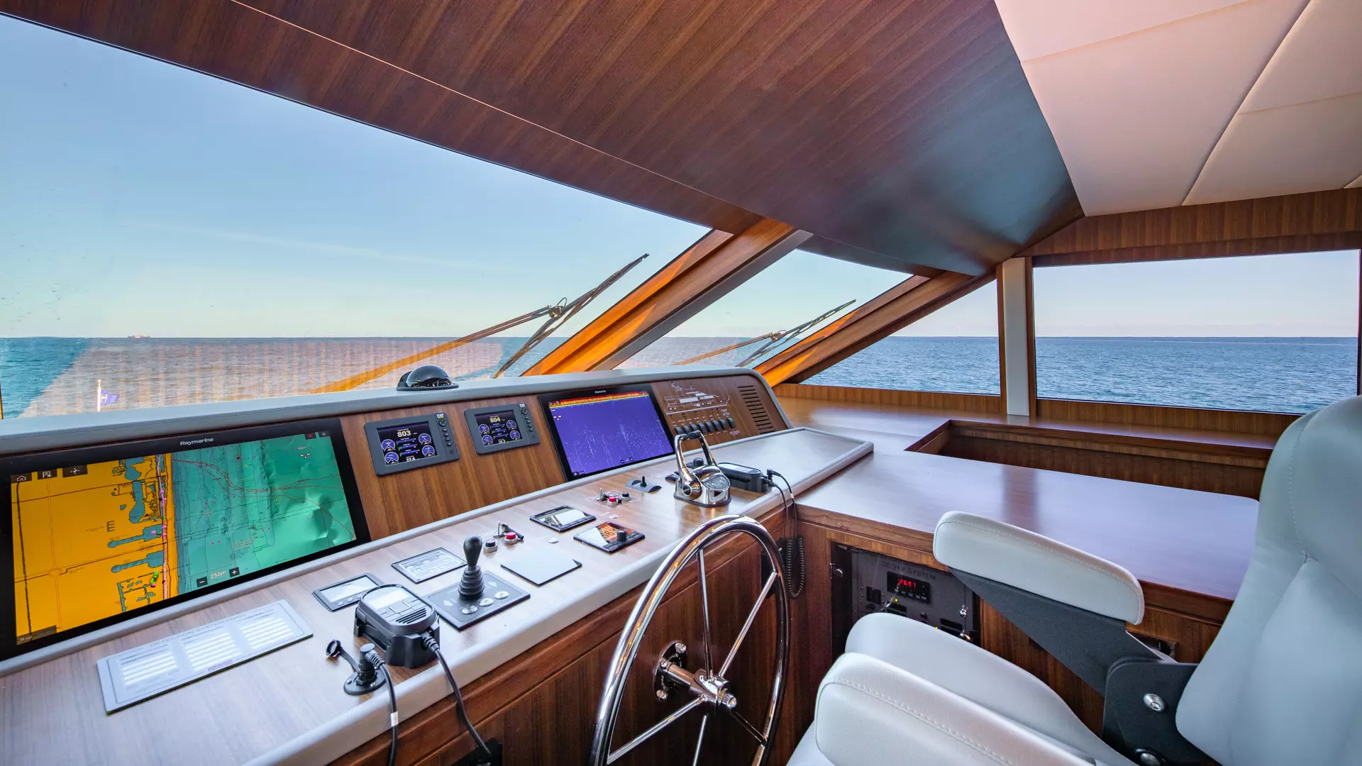 2026 Hargrave Raised Pilothouse - Image 40