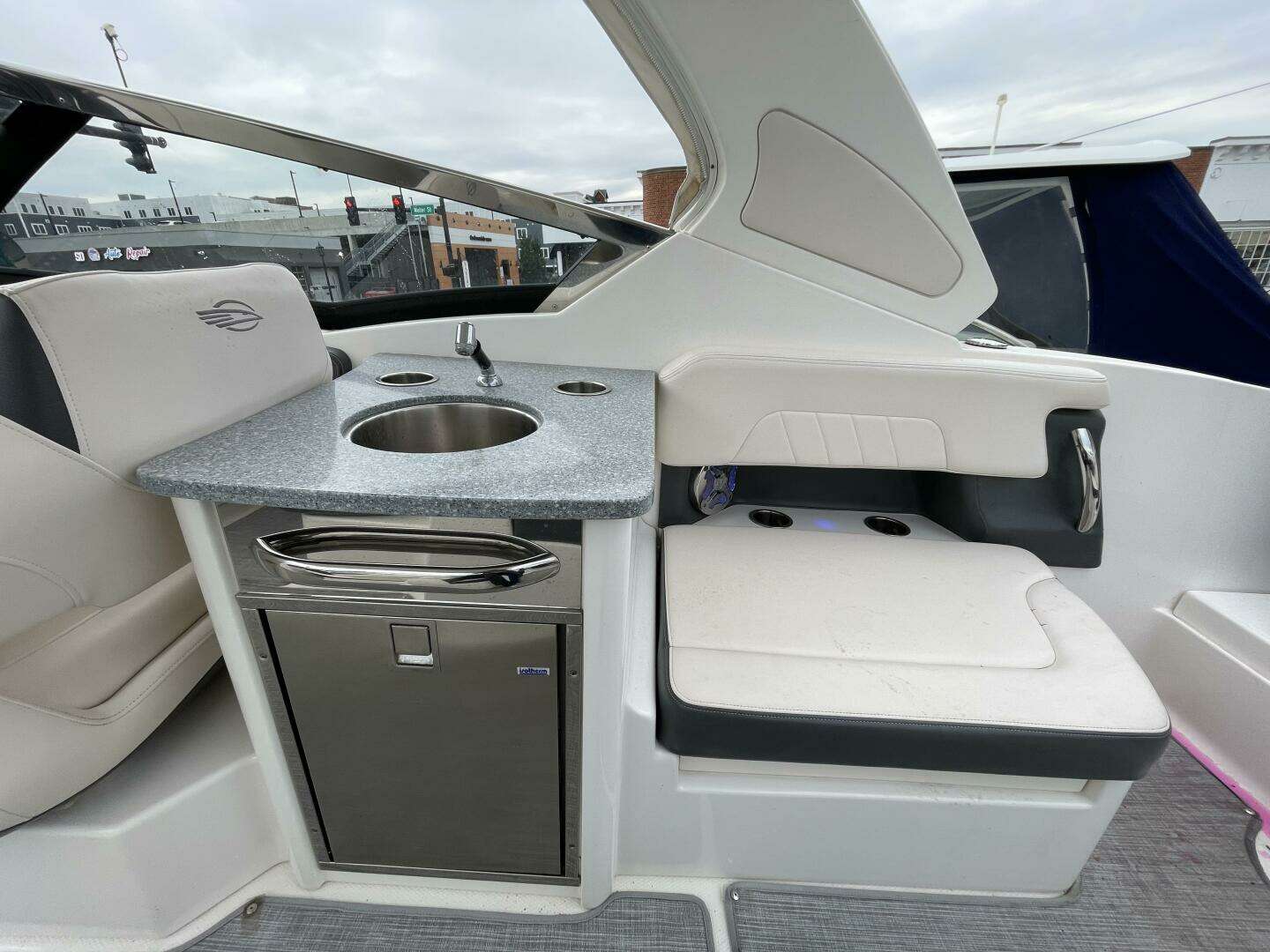 2017 Chaparral 307 SSX - Image 4