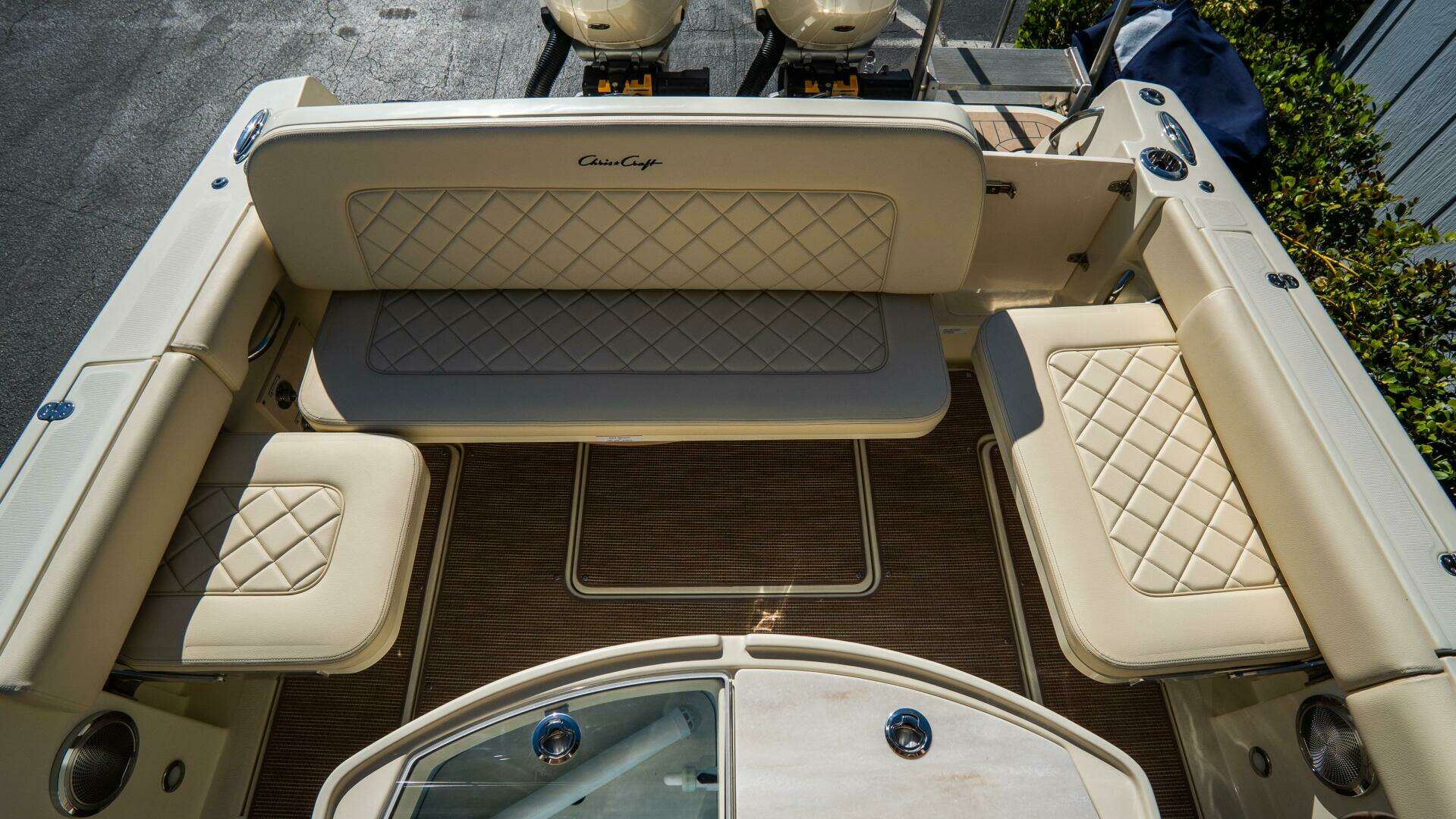 2025 Chris-Craft Catalina - Image 9
