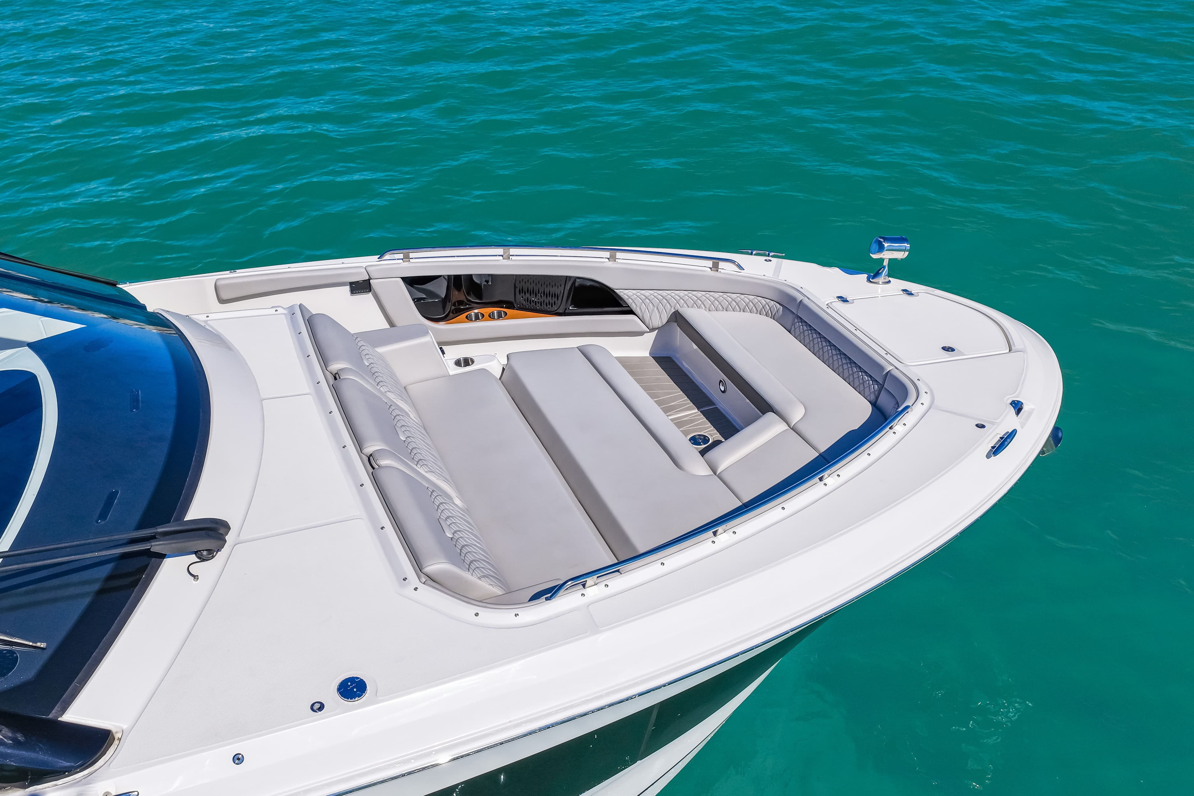 2026 Sea Ray Sundancer 370 Outboard - 36