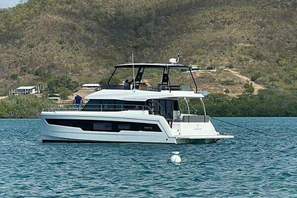 2024 Fountaine Pajot MY5