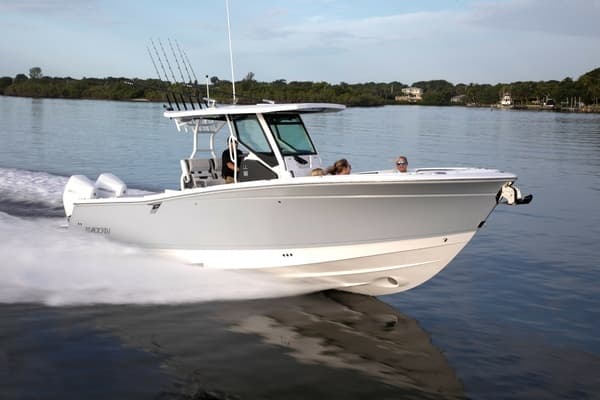 2027 Blackfin 302 CC - Image 1